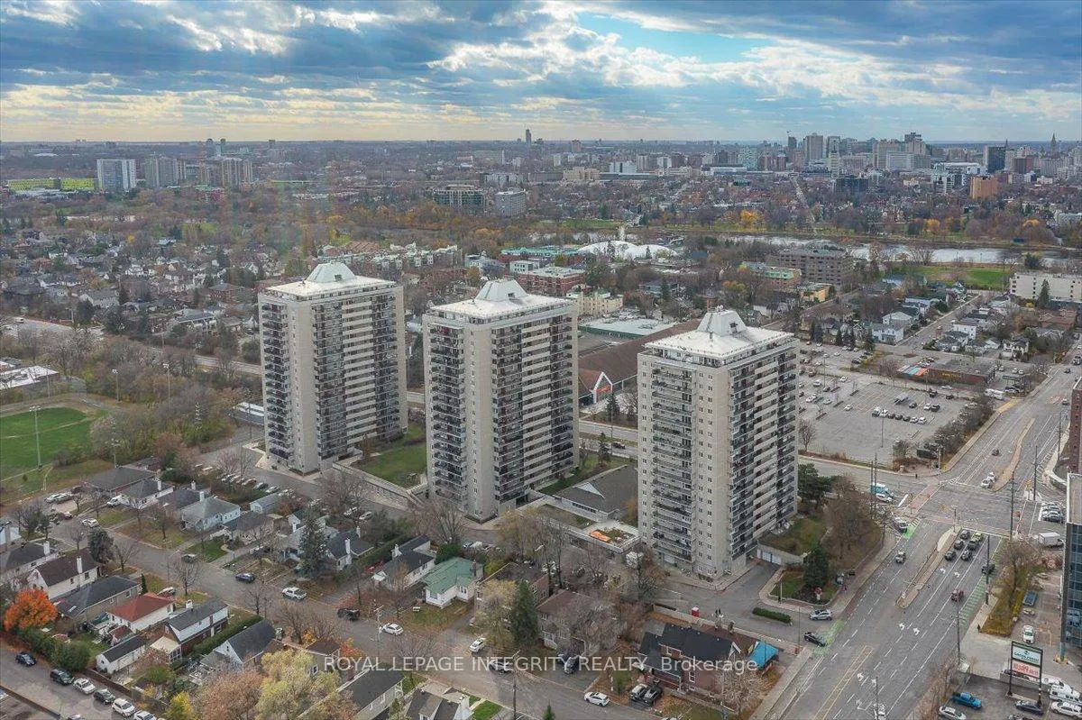 Photo 2 of Unit 109, 158A McArthur Avenue, Ottawa, Vanier — HOMEH
