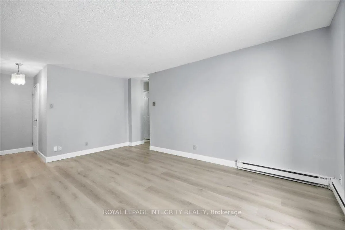 Photo 12 of Unit 109, 158A McArthur Avenue, Ottawa, Vanier — HOMEH