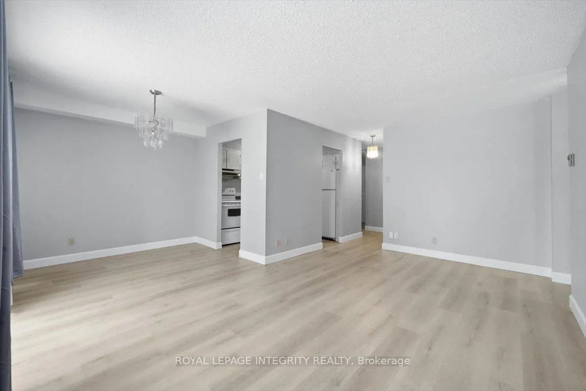 Photo 14 of Unit 109, 158A McArthur Avenue, Ottawa, Vanier — HOMEH