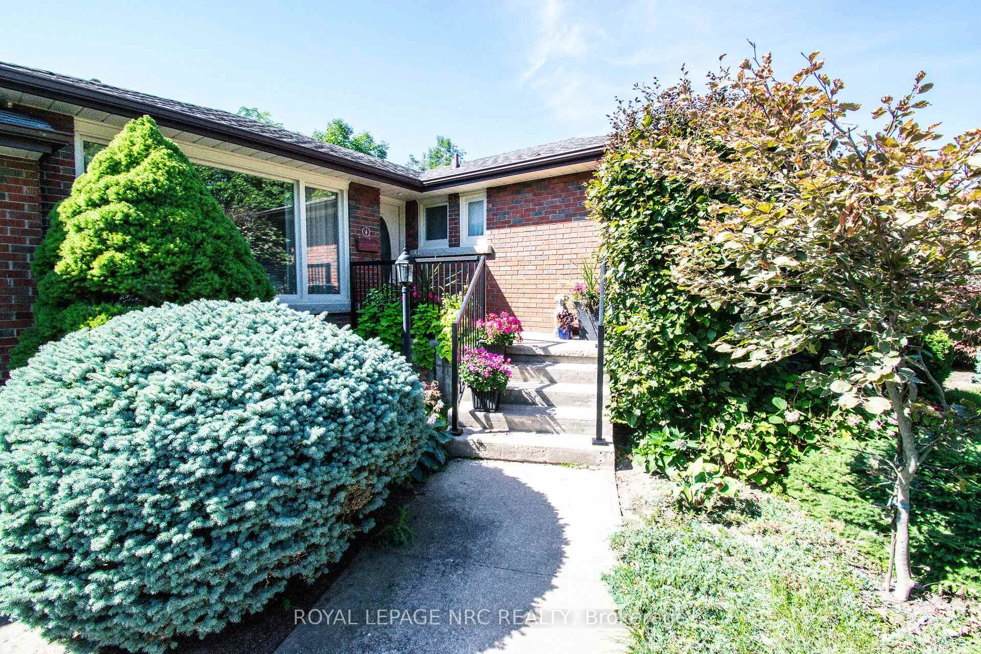 Photo 3 of 4 Glenbarr Road, St. Catharines, Glendale/Glenridge — HOMEH