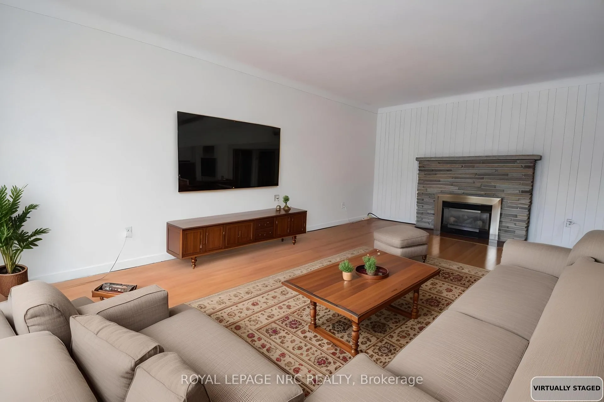 Photo 5 of 4 Glenbarr Road, St. Catharines, Glendale/Glenridge — HOMEH