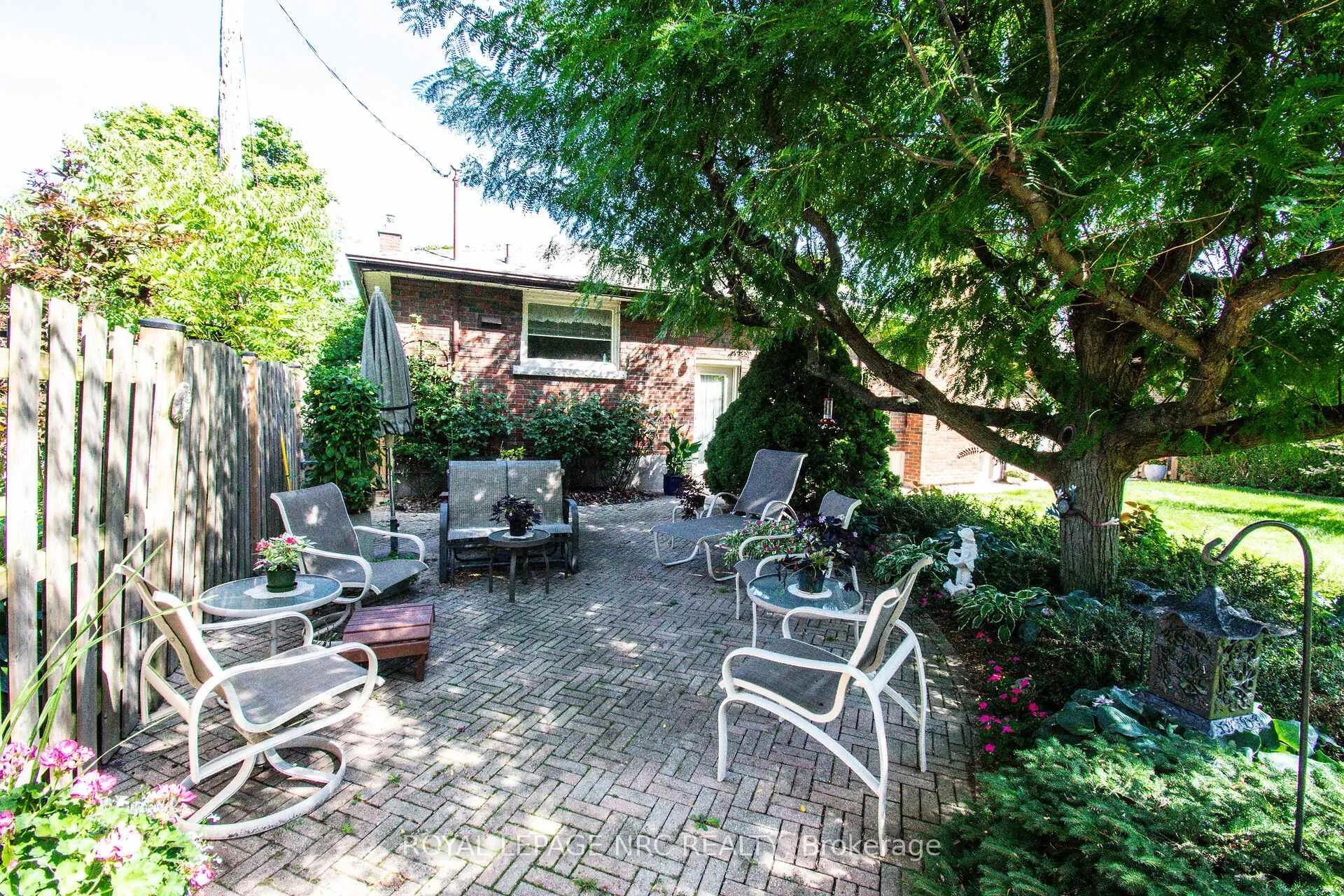 Photo 45 of 4 Glenbarr Road, St. Catharines, Glendale/Glenridge — HOMEH