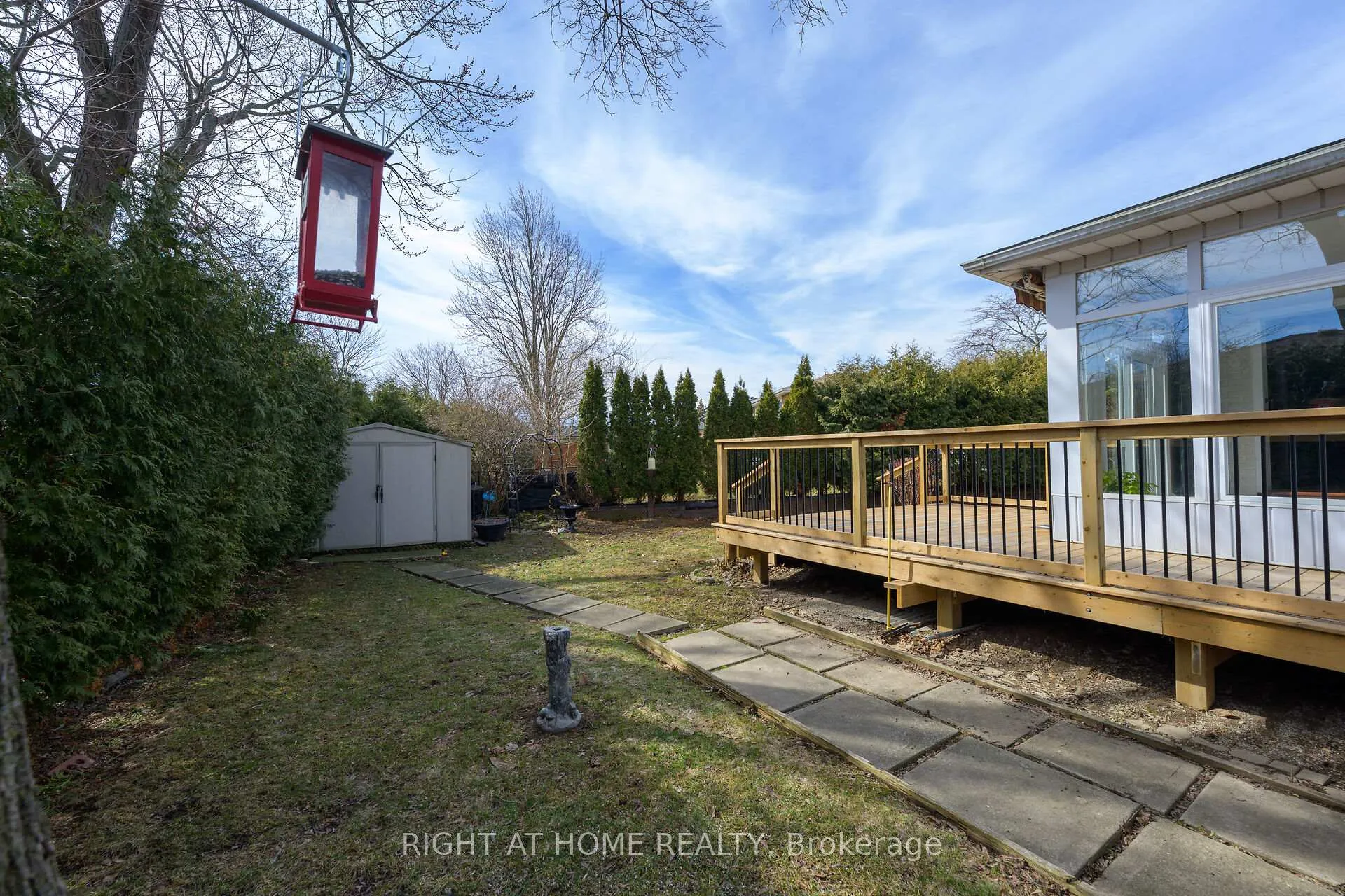 Photo 41 of 24 Milverton Close, Hamilton, Waterdown — HOMEH