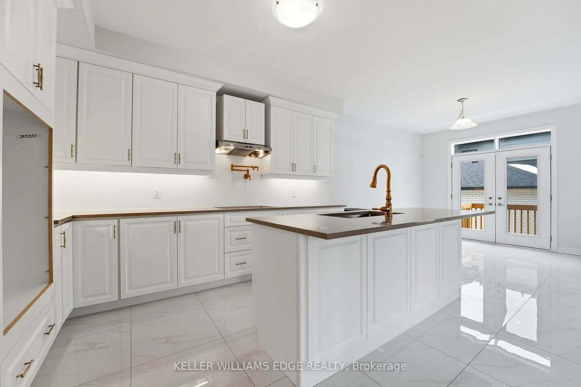 Photo 10 of 132 Settlers Road E, Oakville, Glenorchy — HOMEH