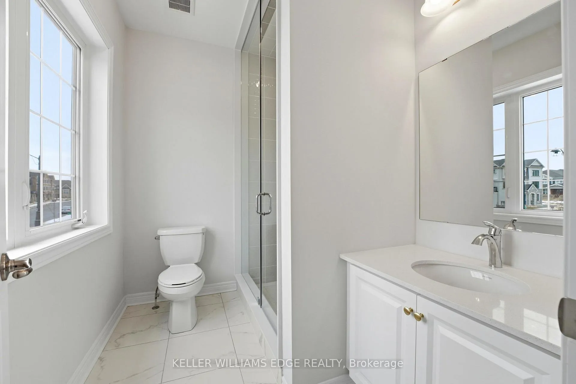 Photo 18 of 132 Settlers Road E, Oakville, Glenorchy — HOMEH