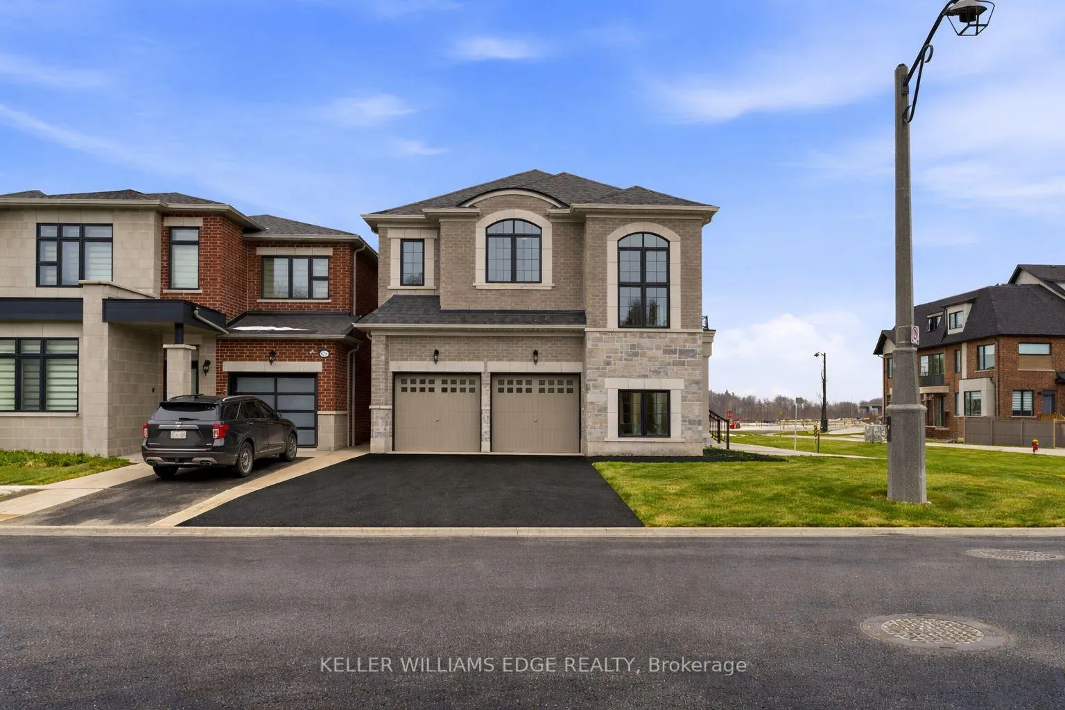 Photo 2 of 132 Settlers Road E, Oakville, Glenorchy — HOMEH