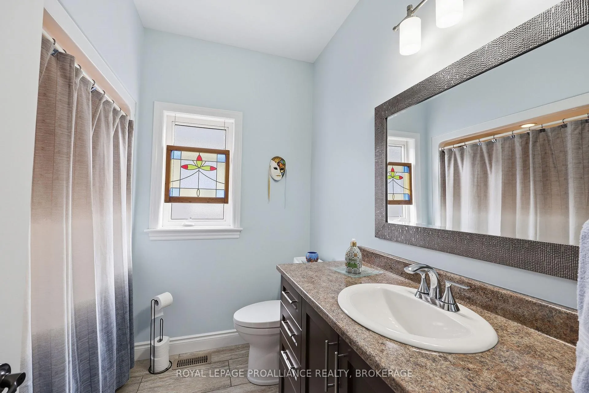 Photo 11 of 150 Sorbie Crescent, Loyalist, Amherstview — HOMEH