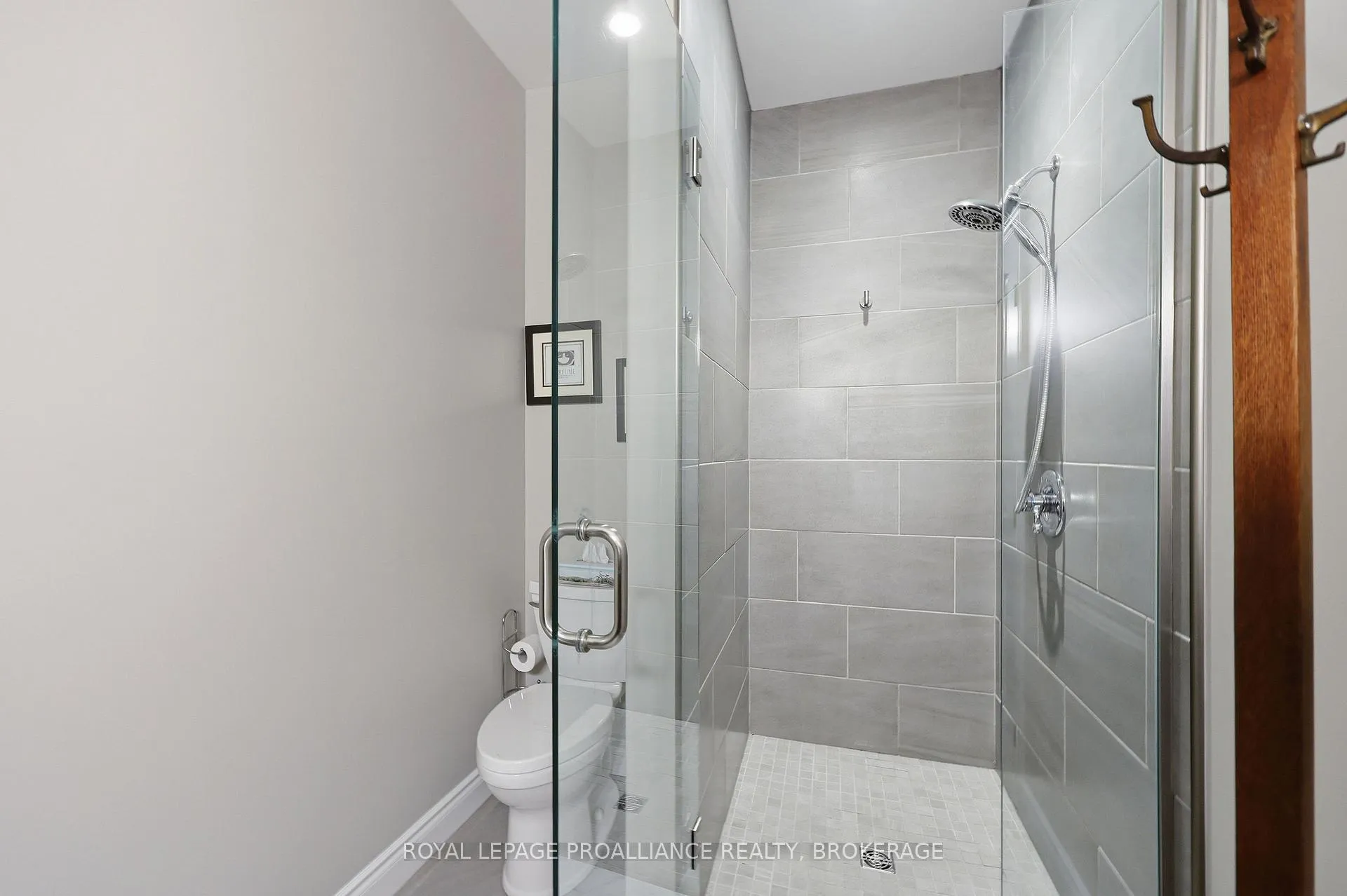 Photo 30 of 150 Sorbie Crescent, Loyalist, Amherstview — HOMEH