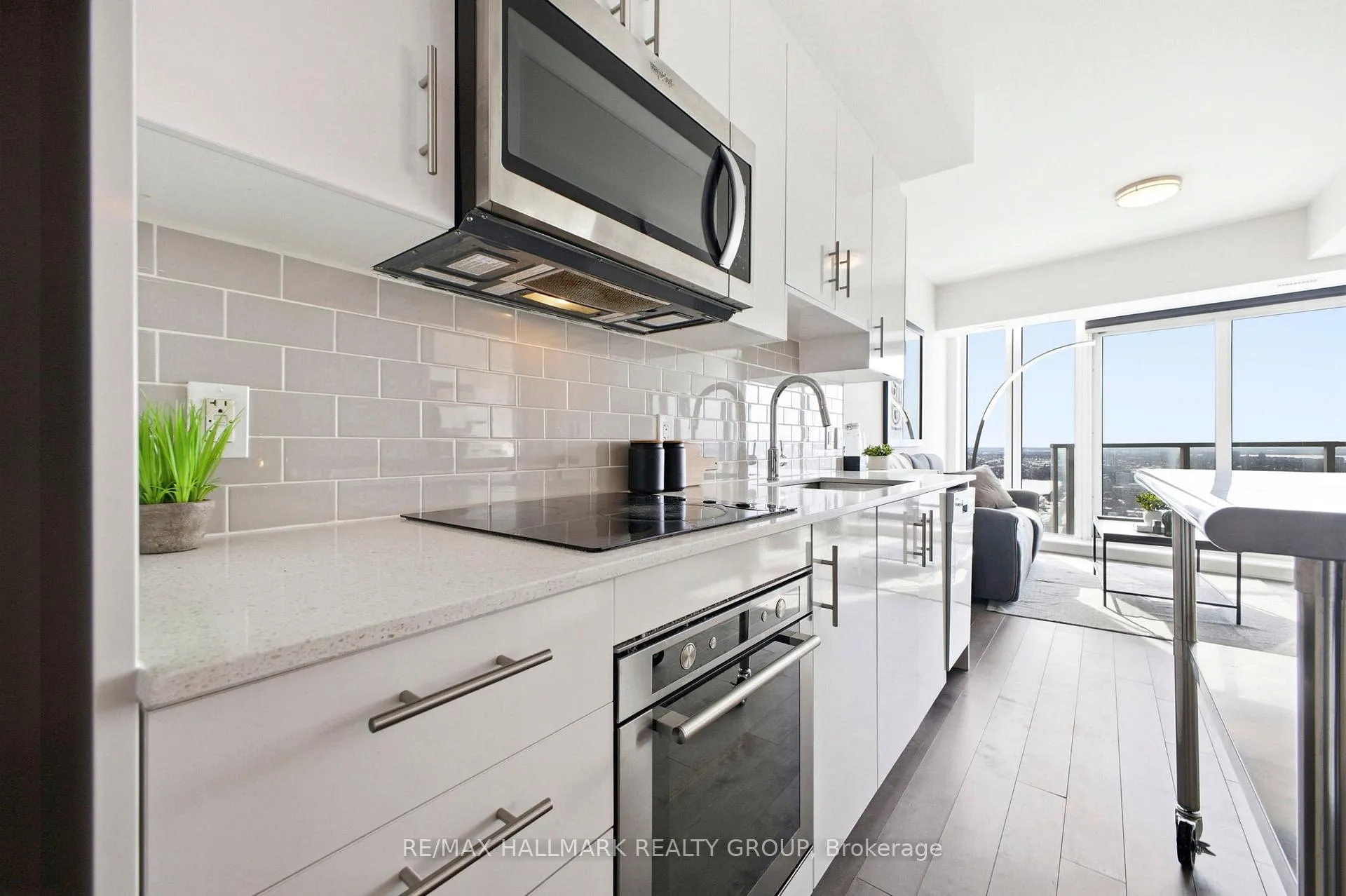 Photo 15 of Unit 3703, 805 Carling Avenue, Ottawa, West Centre Town — HOMEH