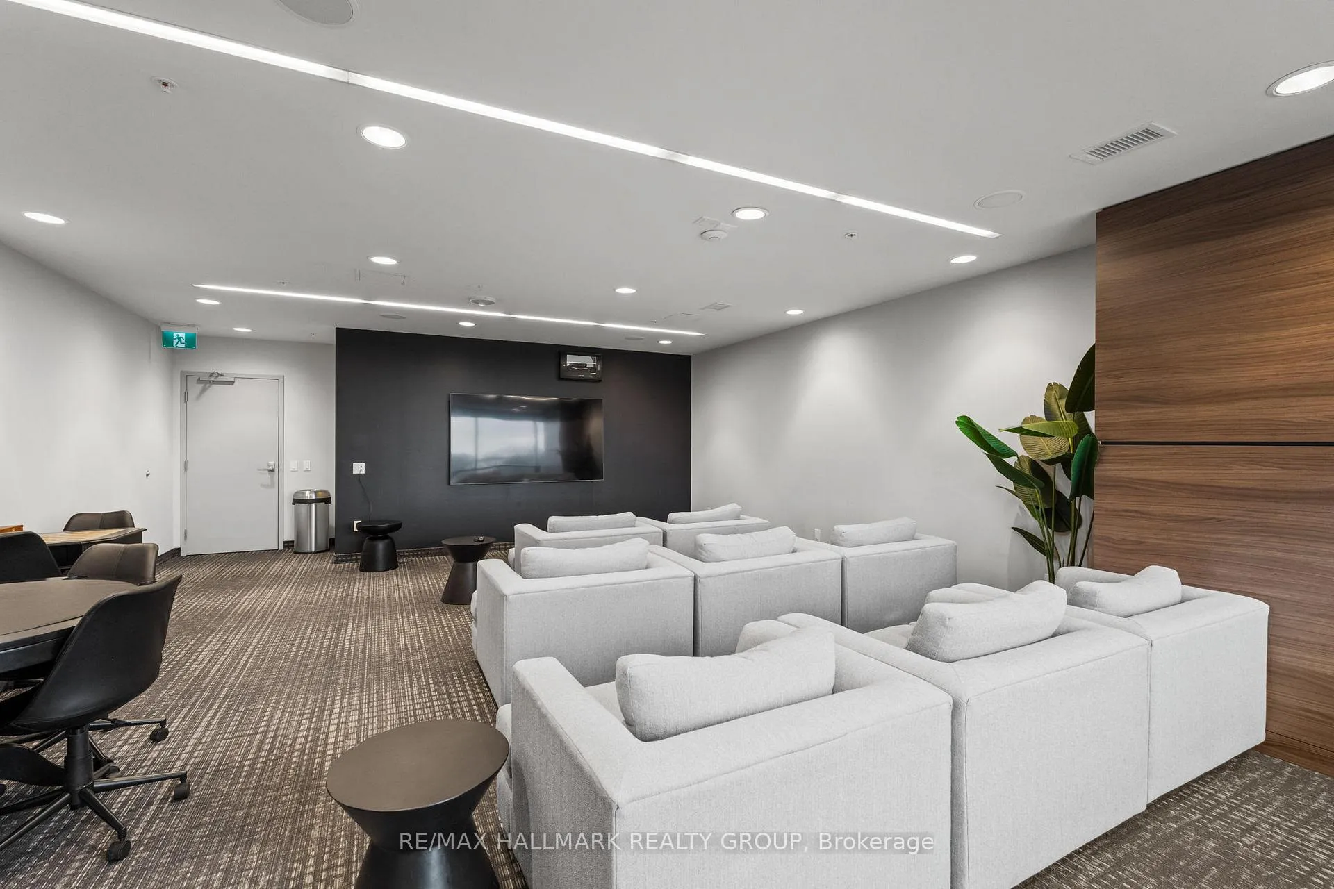 Photo 39 of Unit 3703, 805 Carling Avenue, Ottawa, West Centre Town — HOMEH