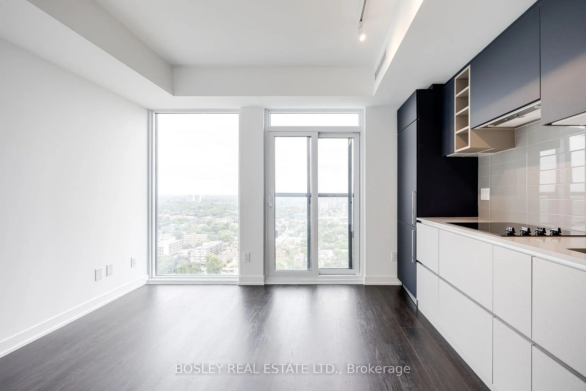 Front of Unit 3212, 319 Jarvis Street
