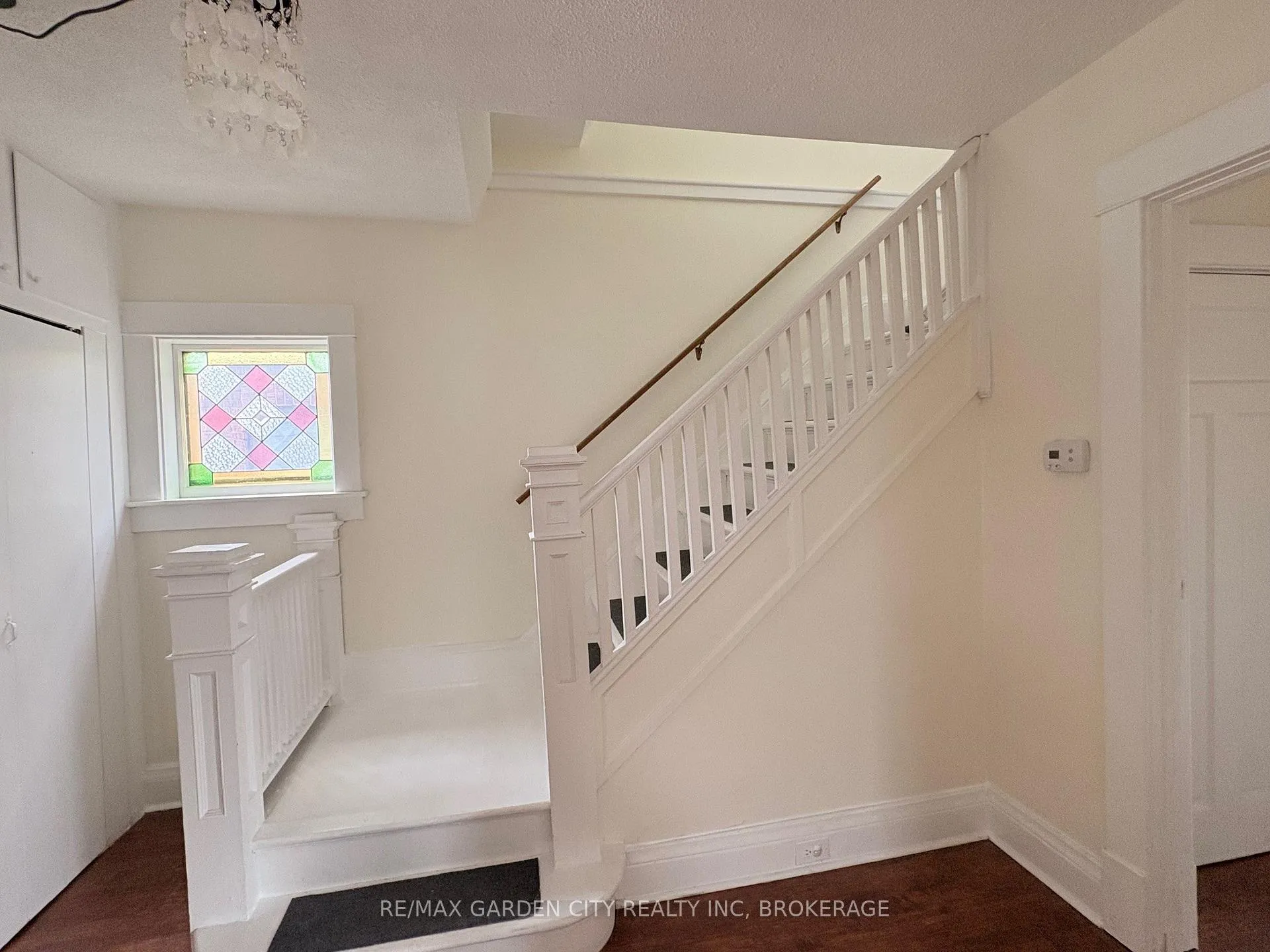 Photo 11 of 4372 Seneca Street, Niagara Falls, Downtown — HOMEH