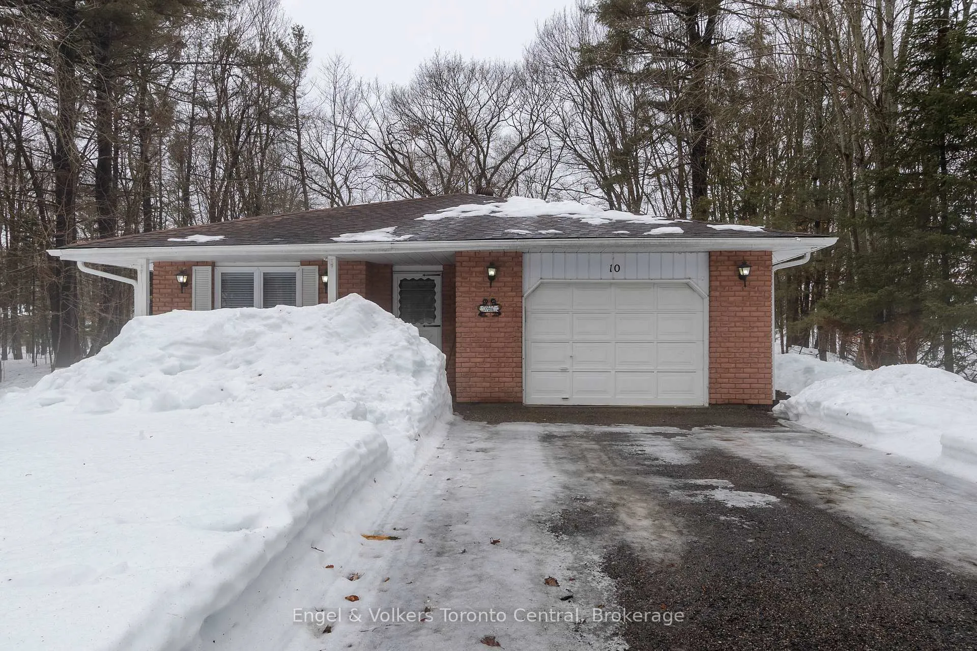 Photo 1 of 10 Daleman Drive, Bracebridge, Monck (Bracebridge) — HOMEH