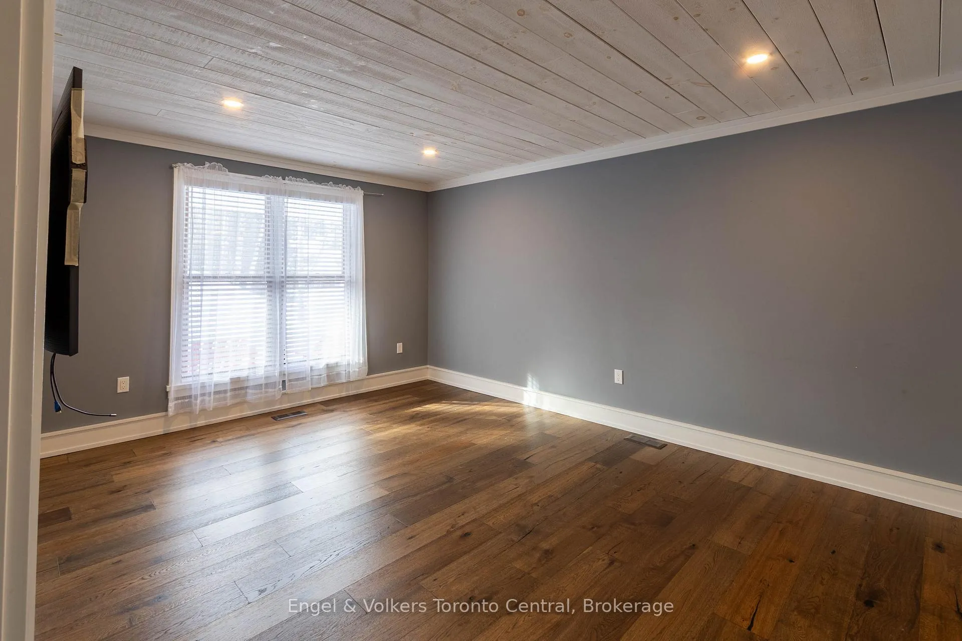 Photo 4 of 10 Daleman Drive, Bracebridge, Monck (Bracebridge) — HOMEH