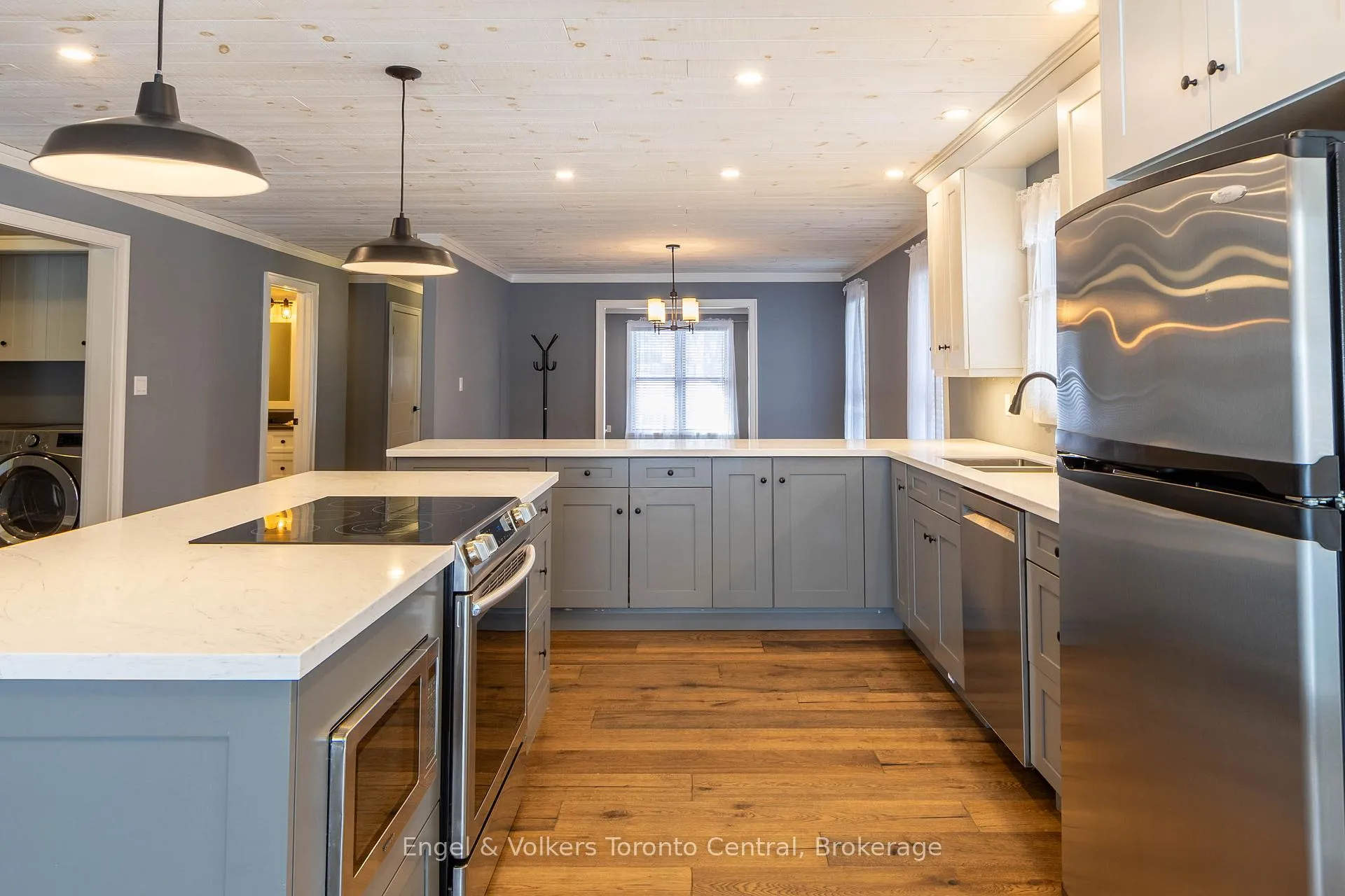 Photo 12 of 10 Daleman Drive, Bracebridge, Monck (Bracebridge) — HOMEH