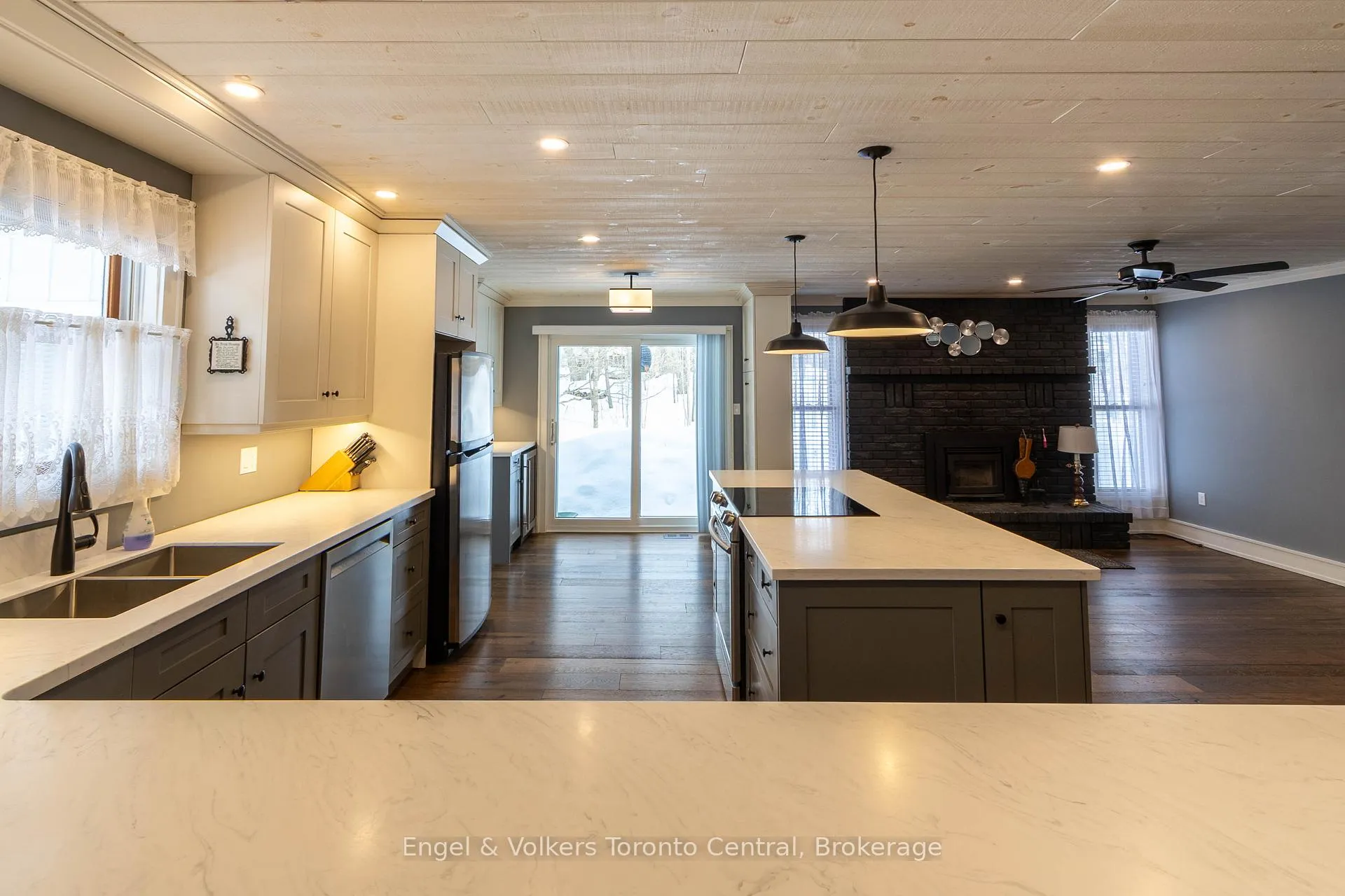 Photo 14 of 10 Daleman Drive, Bracebridge, Monck (Bracebridge) — HOMEH