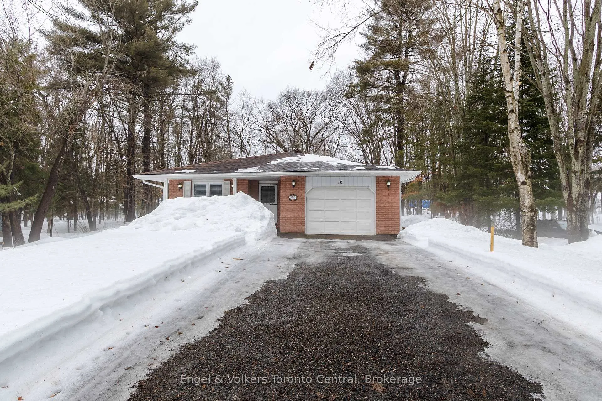 Photo 23 of 10 Daleman Drive, Bracebridge, Monck (Bracebridge) — HOMEH