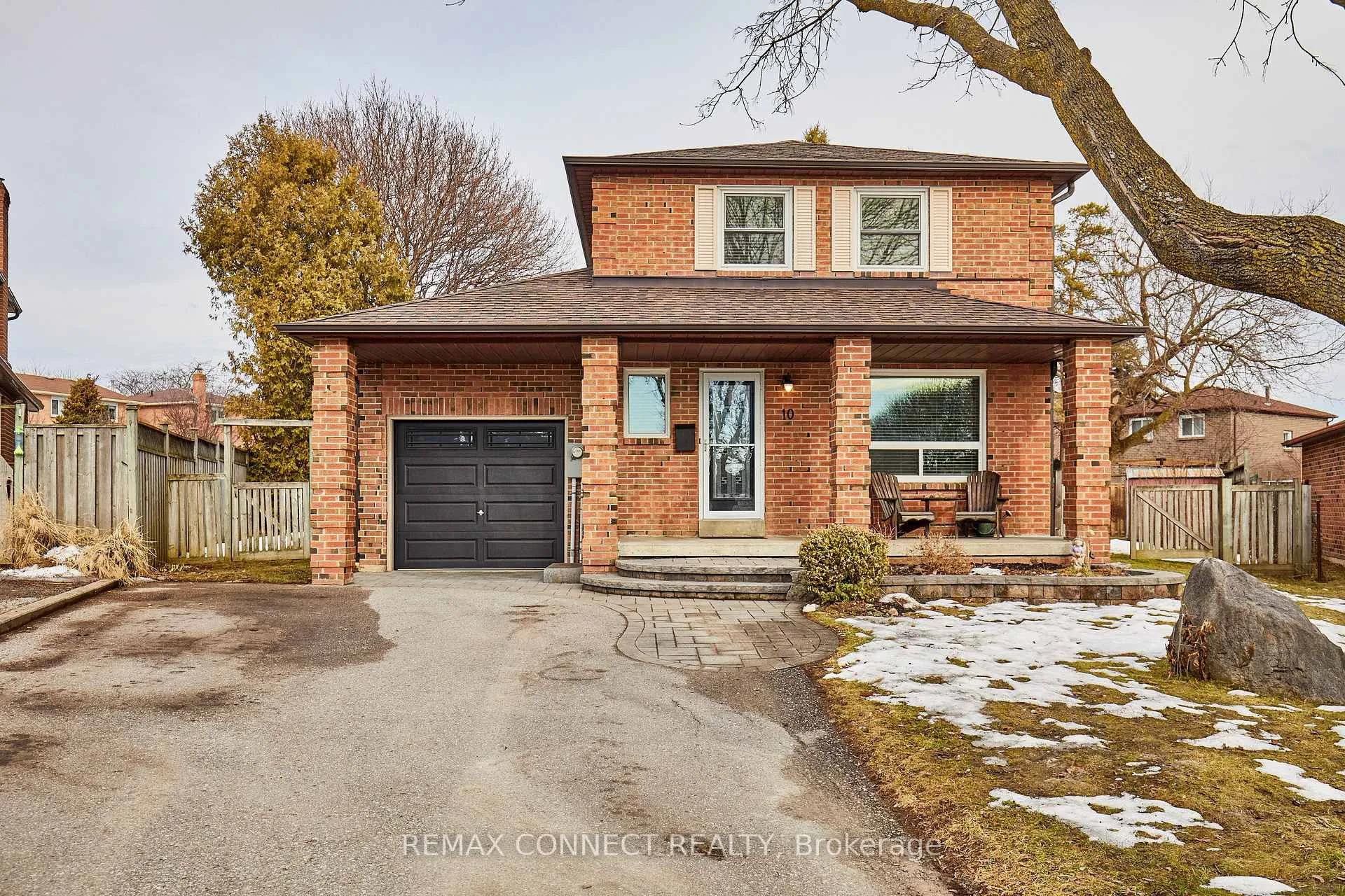 Photo 2 of 10 Nicholls Court, Ajax, Central West — HOMEH
