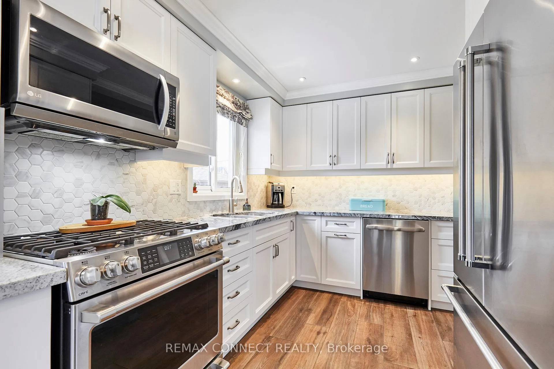 Photo 19 of 10 Nicholls Court, Ajax, Central West — HOMEH