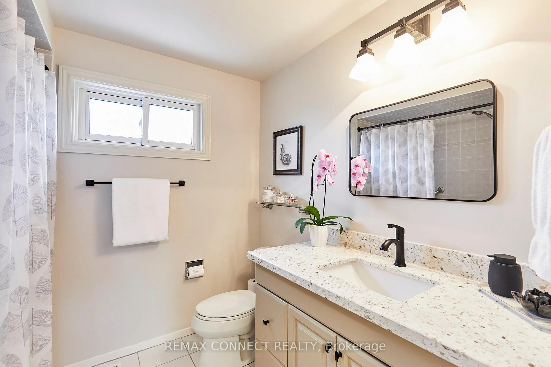 Photo 34 of 10 Nicholls Court, Ajax, Central West — HOMEH