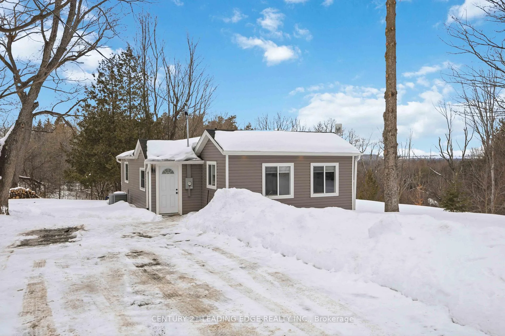 Front of 13300 Concession Rd 4