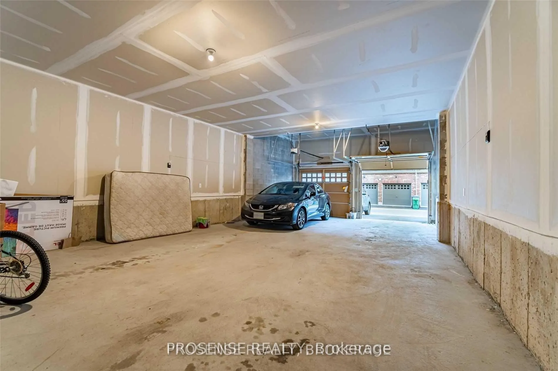 Photo 28 of 13 Fresnel Road, Brampton, Credit Valley — HOMEH