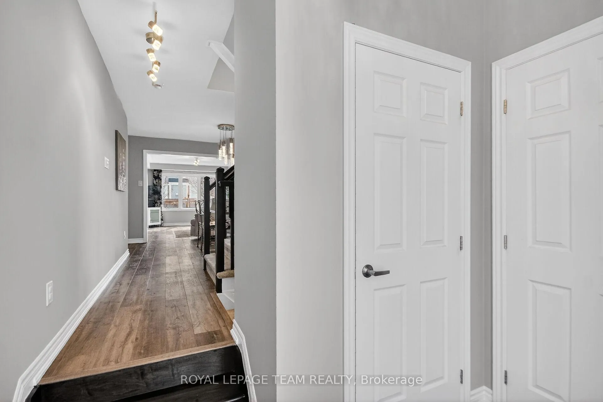 Photo 3 of 626 Bluegill Avenue, Ottawa, Barrhaven - Half Moon Bay — HOMEH