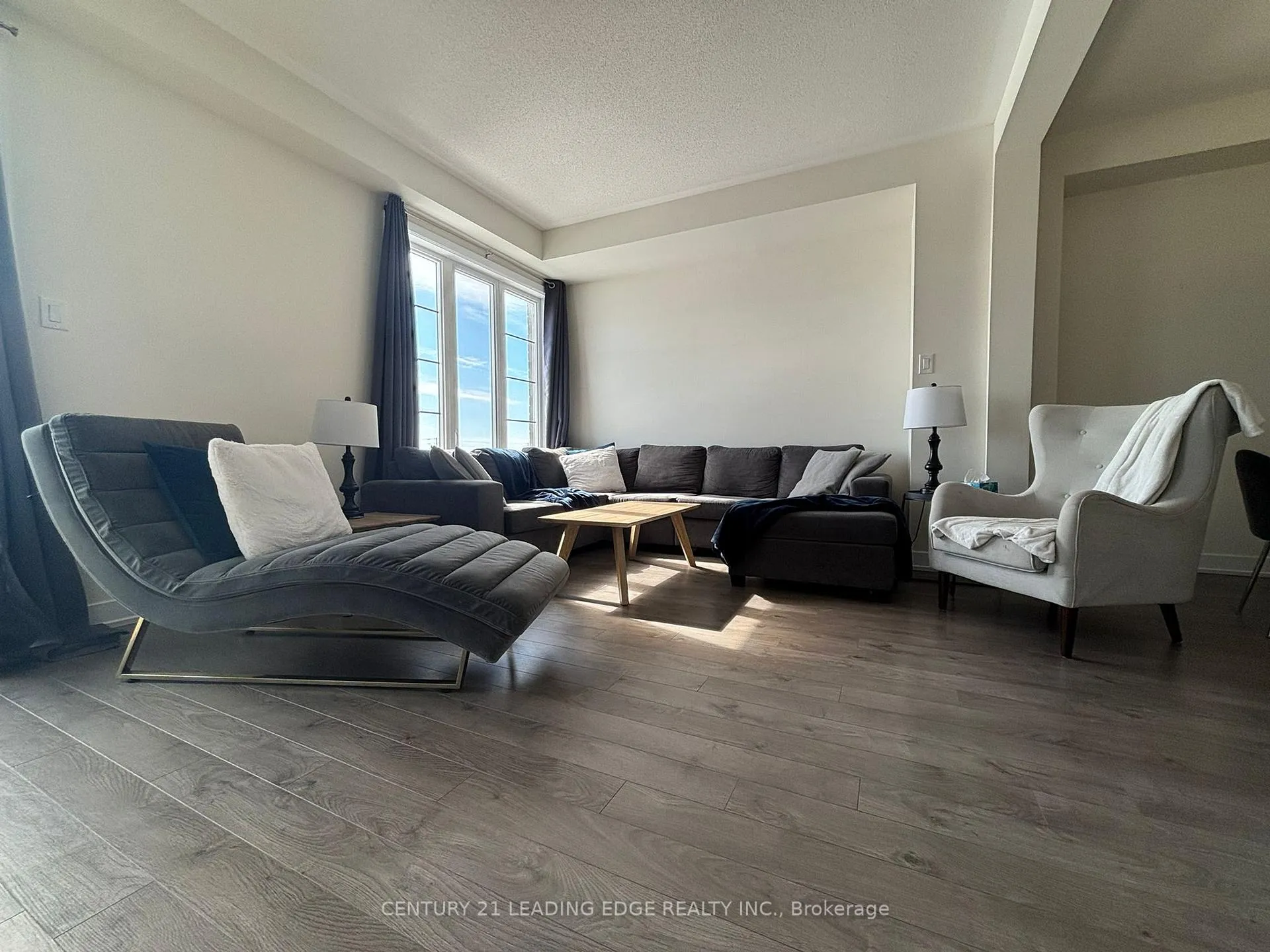 Photo 4 of 115 Vanier Street, Whitby, Pringle Creek — HOMEH