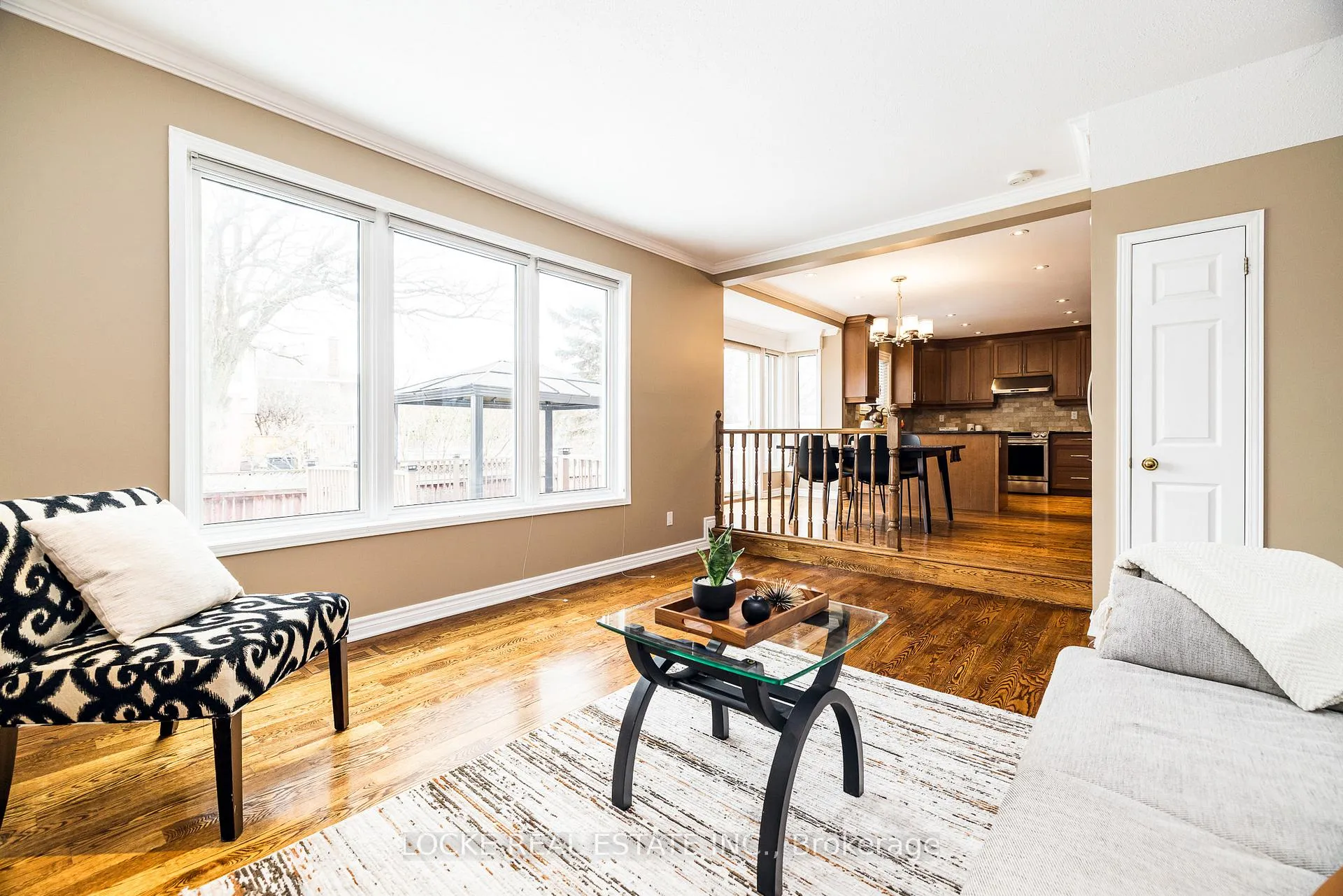 Photo 21 of 375 River Ridge Crescent, Ottawa, Bilberry Creek/Queenswood Heights — HOMEH