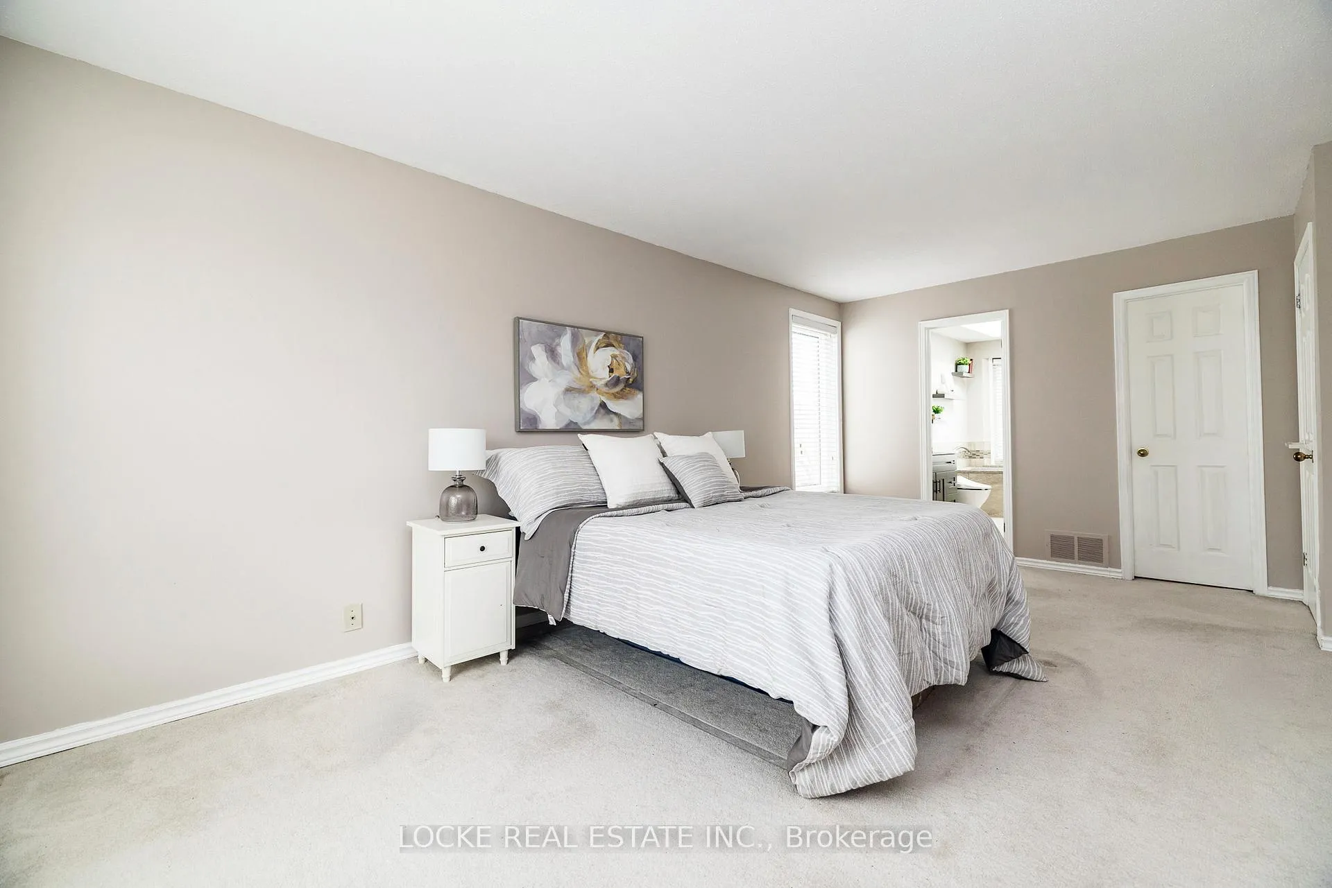 Photo 30 of 375 River Ridge Crescent, Ottawa, Bilberry Creek/Queenswood Heights — HOMEH