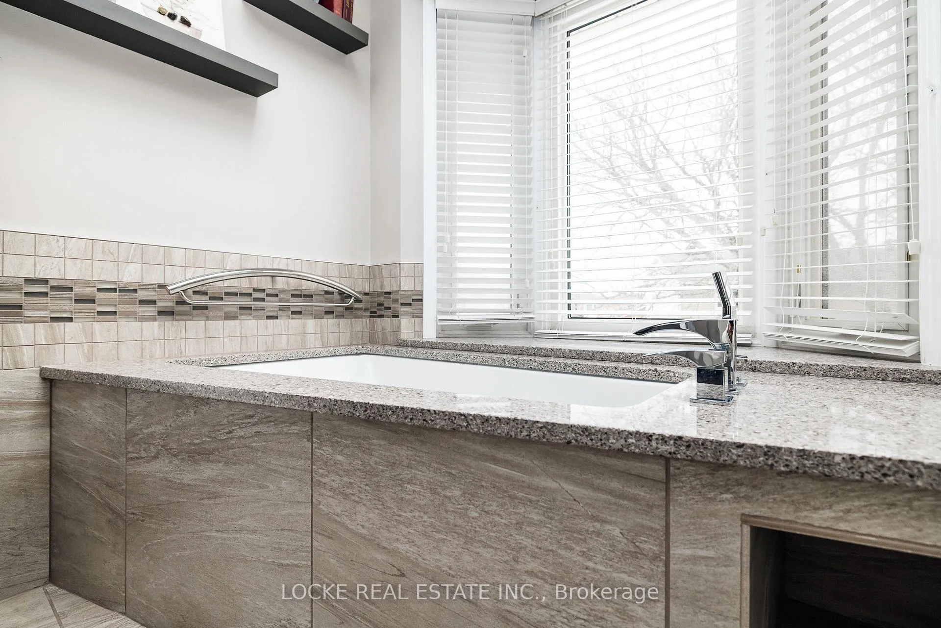 Photo 34 of 375 River Ridge Crescent, Ottawa, Bilberry Creek/Queenswood Heights — HOMEH