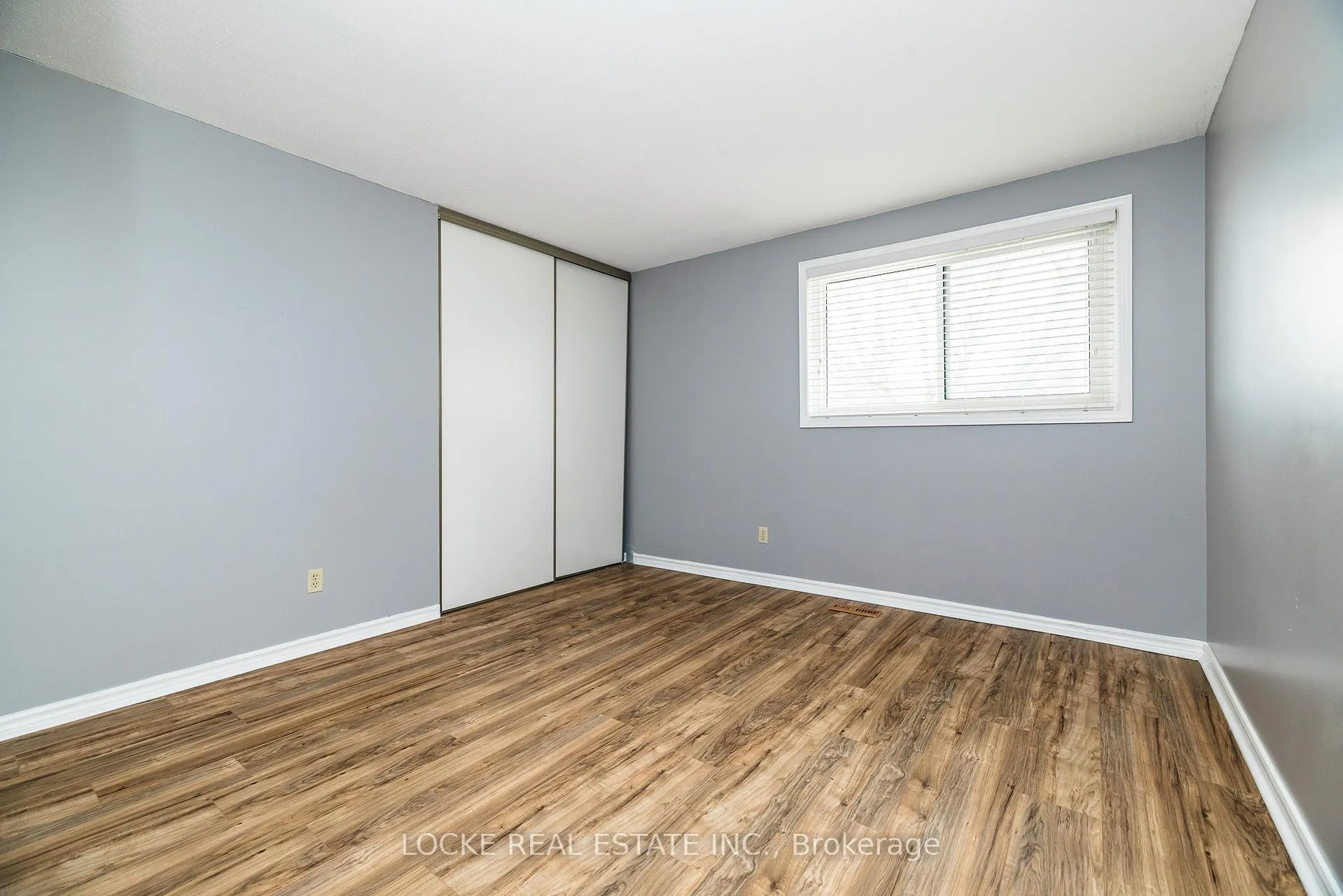 Photo 37 of 375 River Ridge Crescent, Ottawa, Bilberry Creek/Queenswood Heights — HOMEH