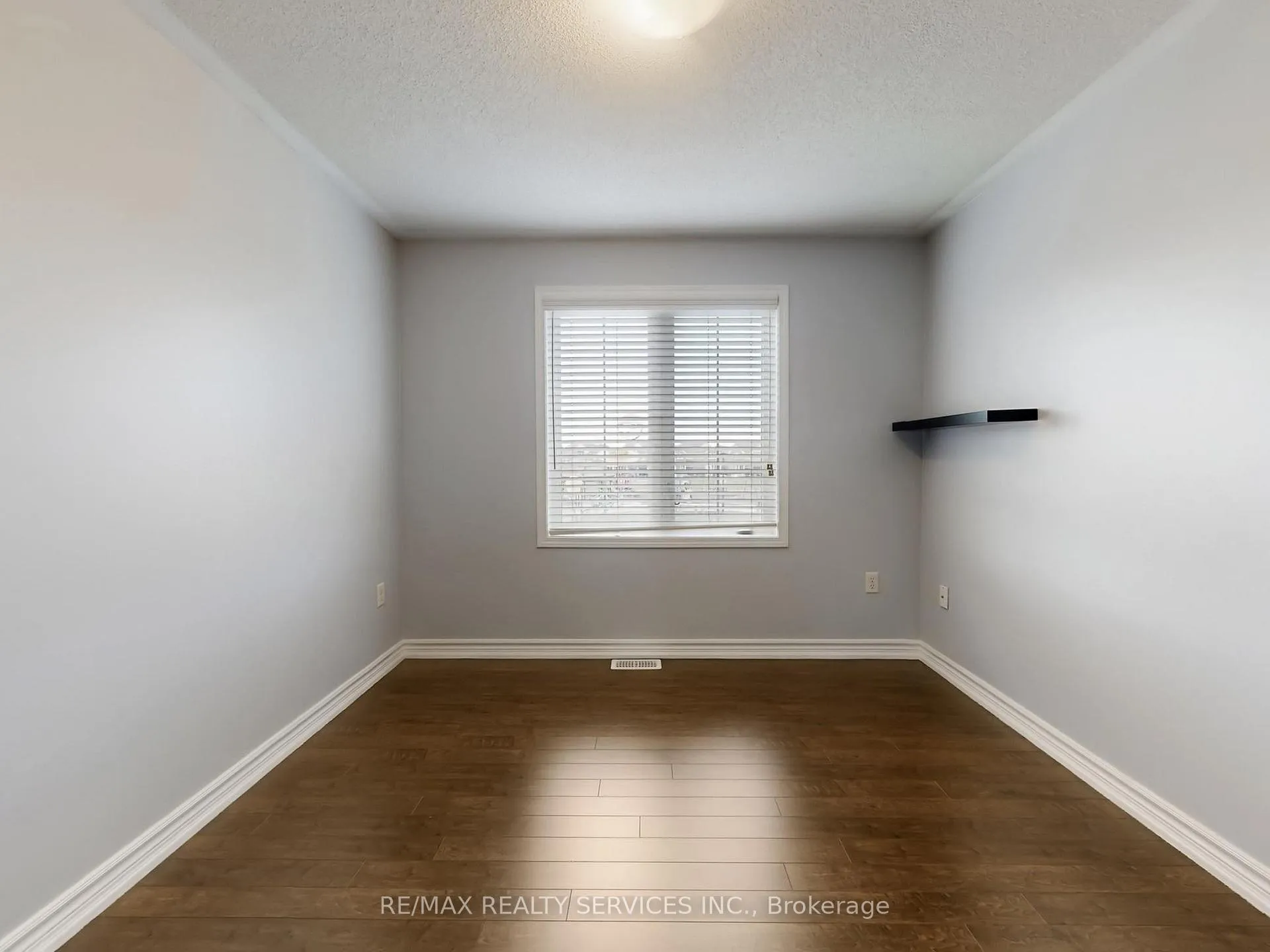 Photo 31 of 37 Bloom Drive, Brampton, Bram East — HOMEH