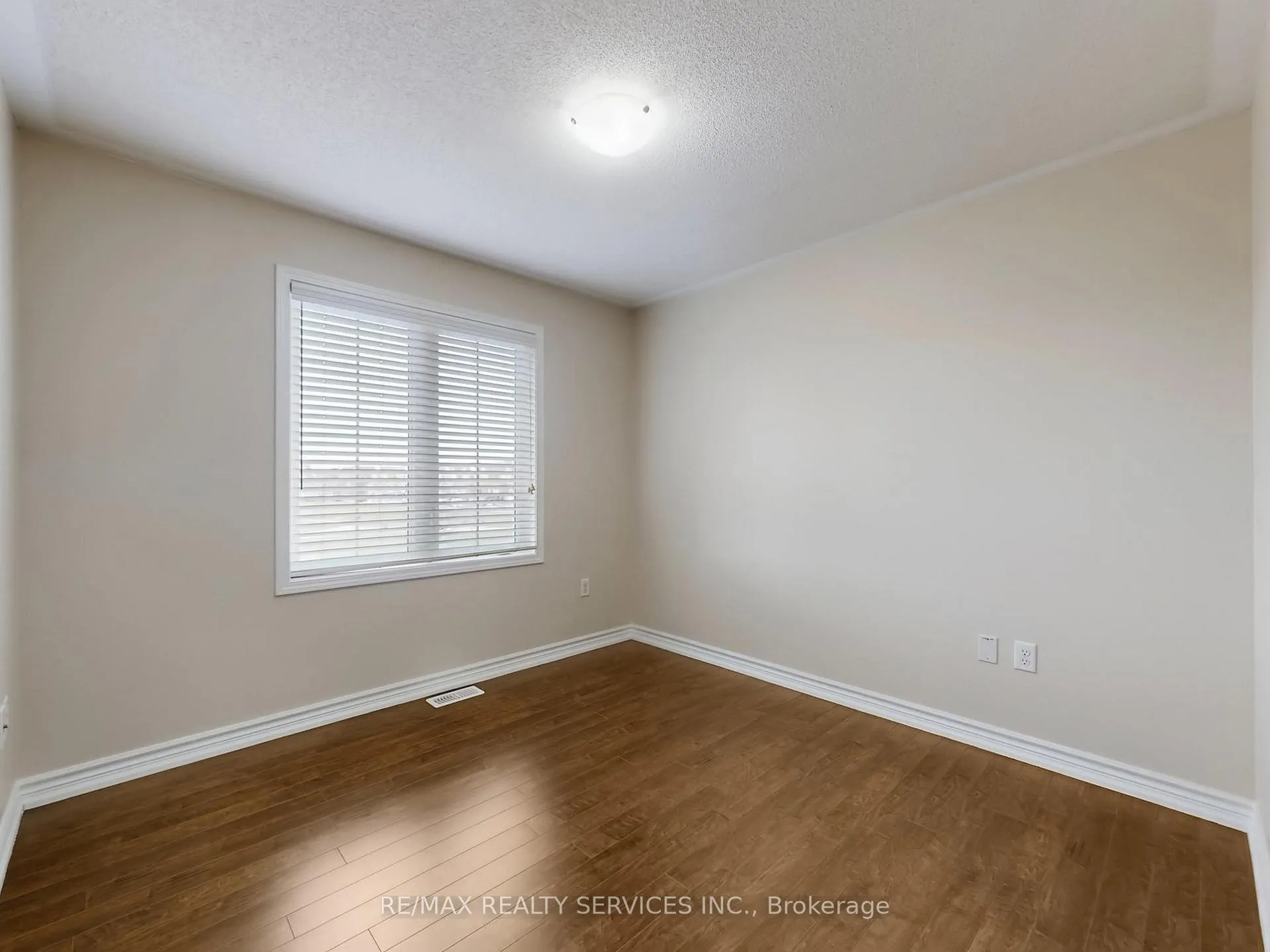 Photo 35 of 37 Bloom Drive, Brampton, Bram East — HOMEH
