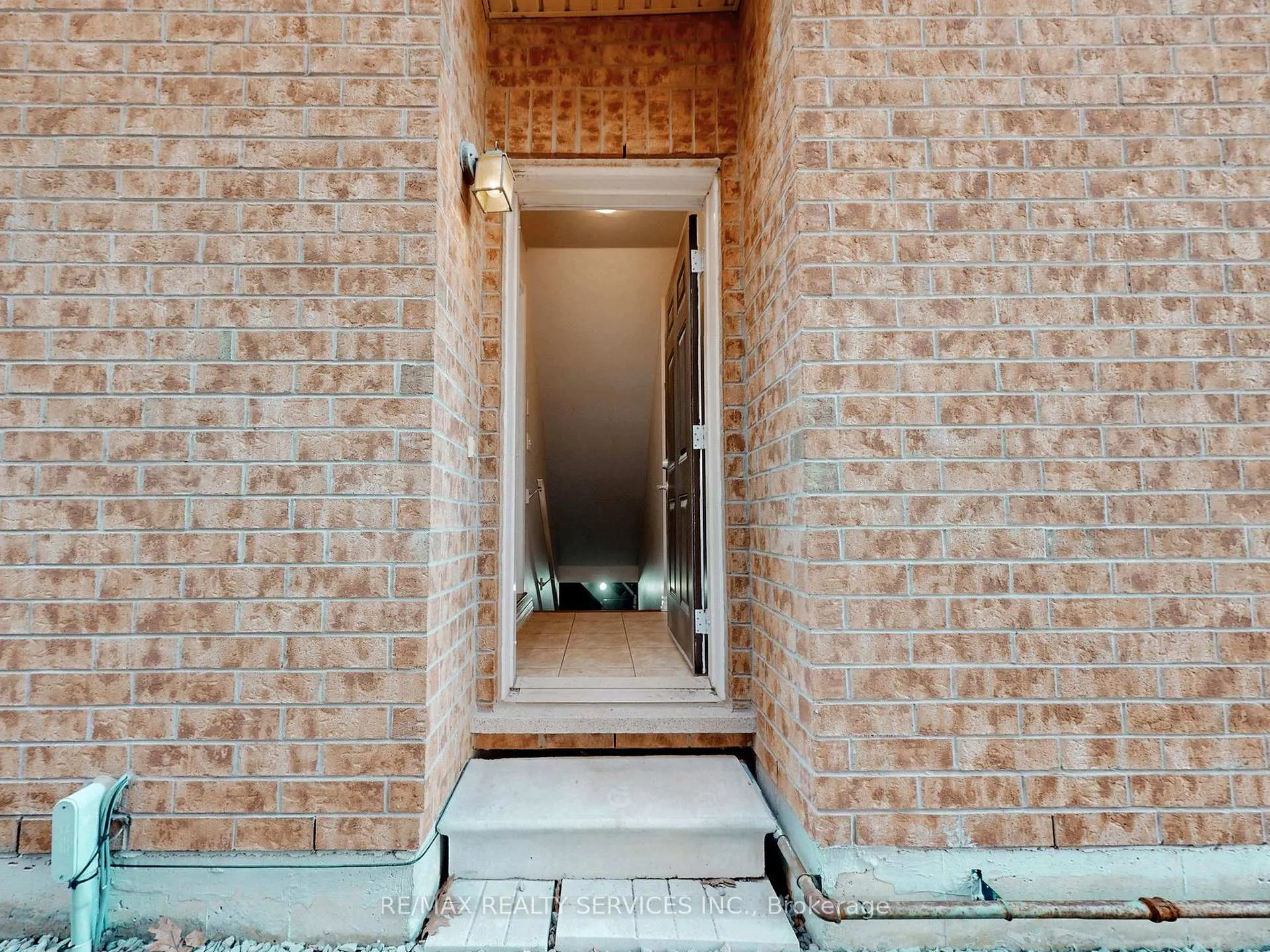 Photo 39 of 37 Bloom Drive, Brampton, Bram East — HOMEH