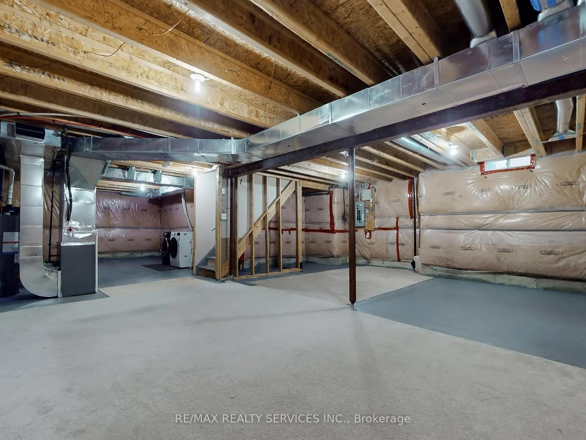 Photo 41 of 37 Bloom Drive, Brampton, Bram East — HOMEH