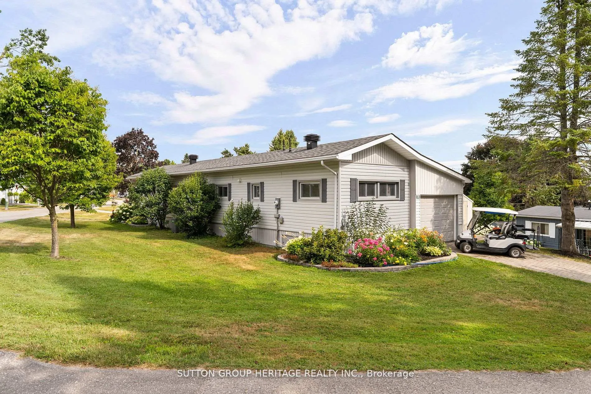 Photo 1 of 29 Cameron Drive, Oro-Medonte, Rural Oro-Medonte — HOMEH