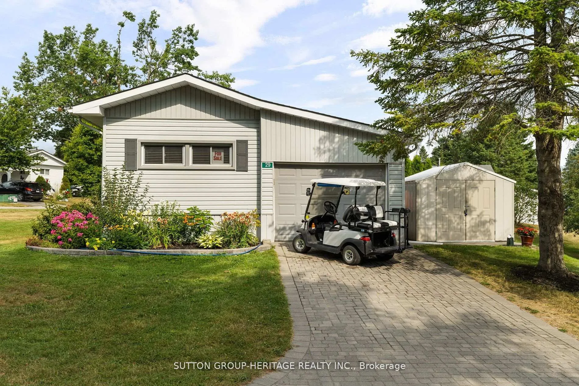 Photo 2 of 29 Cameron Drive, Oro-Medonte, Rural Oro-Medonte — HOMEH