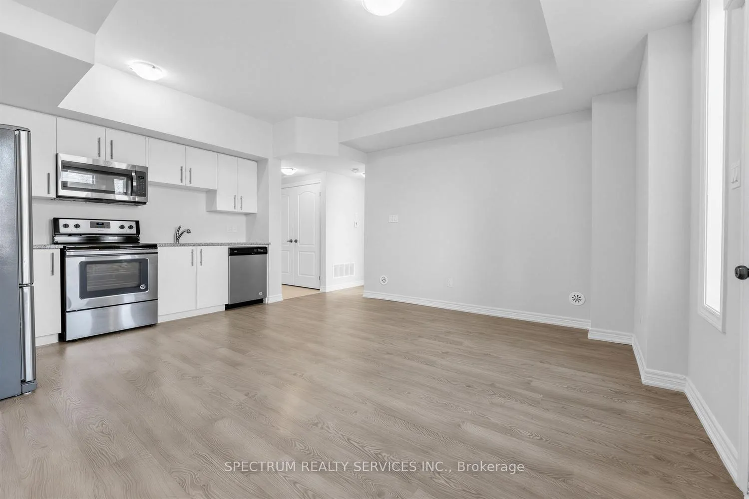 Photo 8 of Unit 105, 160 Watson Road N, Guelph, York/Watson Industrial Park — HOMEH