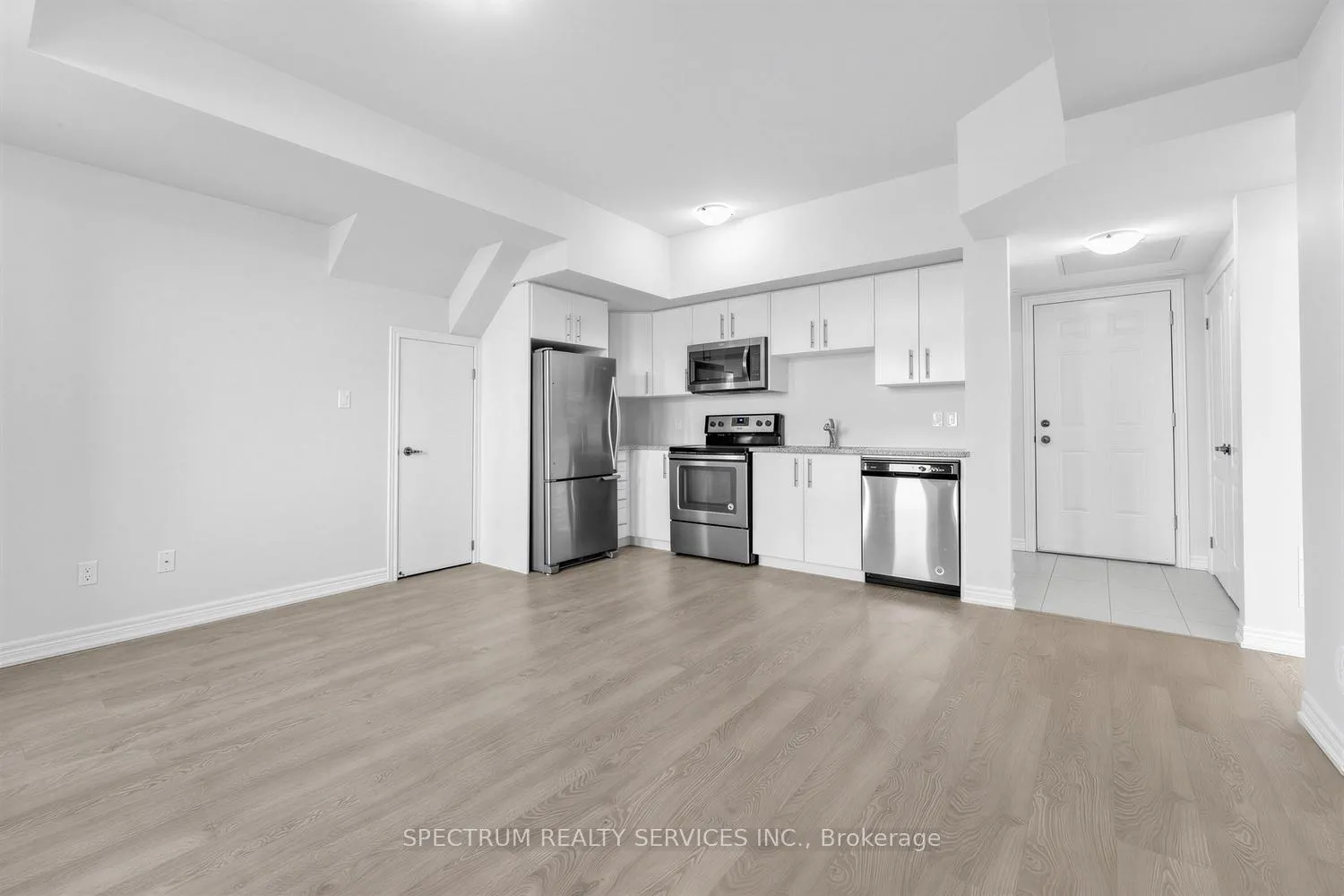 Photo 13 of Unit 105, 160 Watson Road N, Guelph, York/Watson Industrial Park — HOMEH