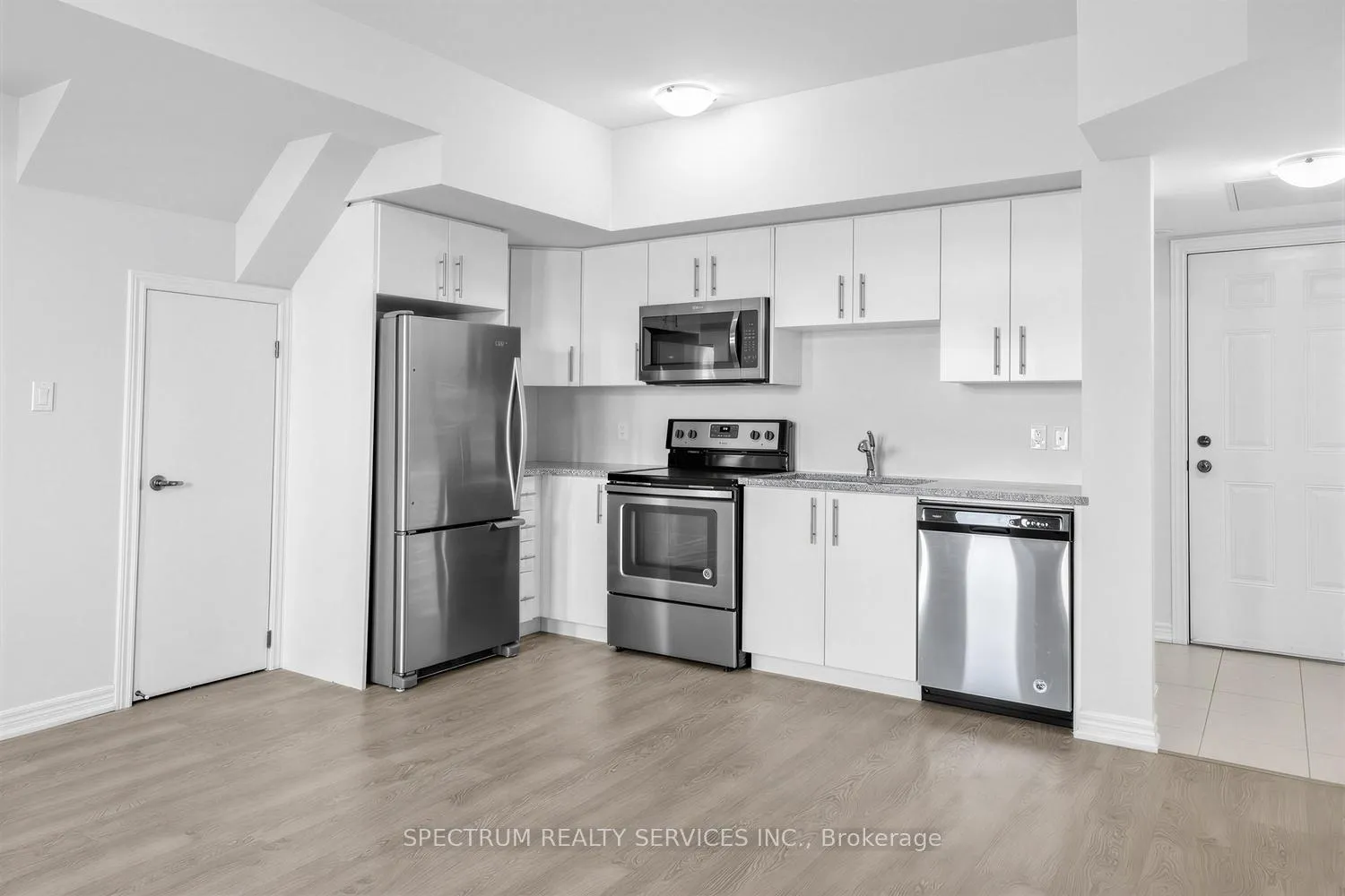 Photo 14 of Unit 105, 160 Watson Road N, Guelph, York/Watson Industrial Park — HOMEH