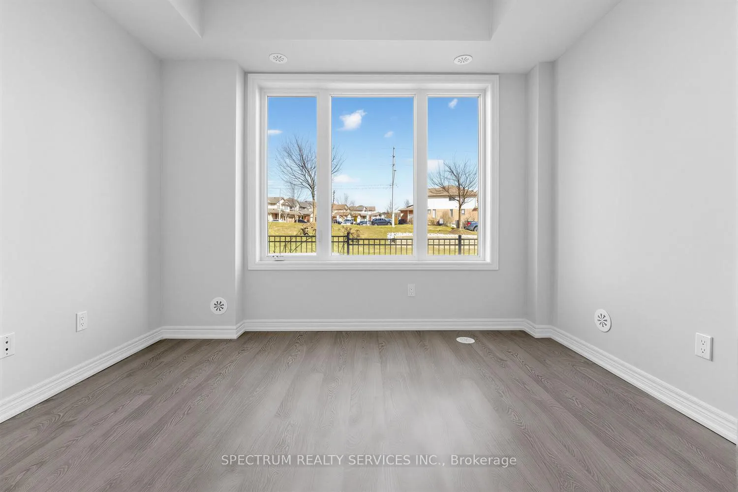 Photo 24 of Unit 105, 160 Watson Road N, Guelph, York/Watson Industrial Park — HOMEH