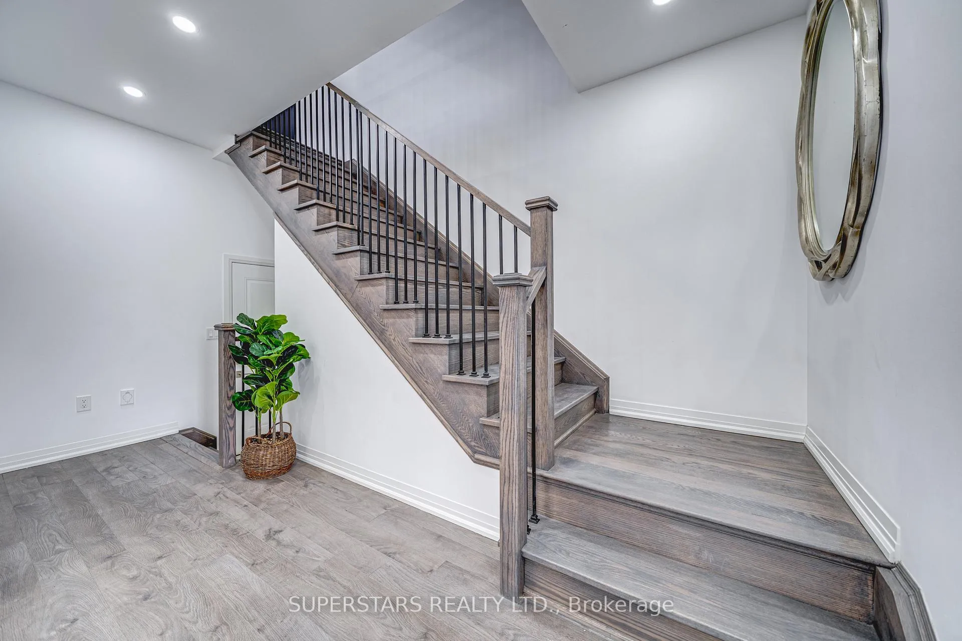 Photo 21 of 121 Markland Street, Markham, Cachet — HOMEH