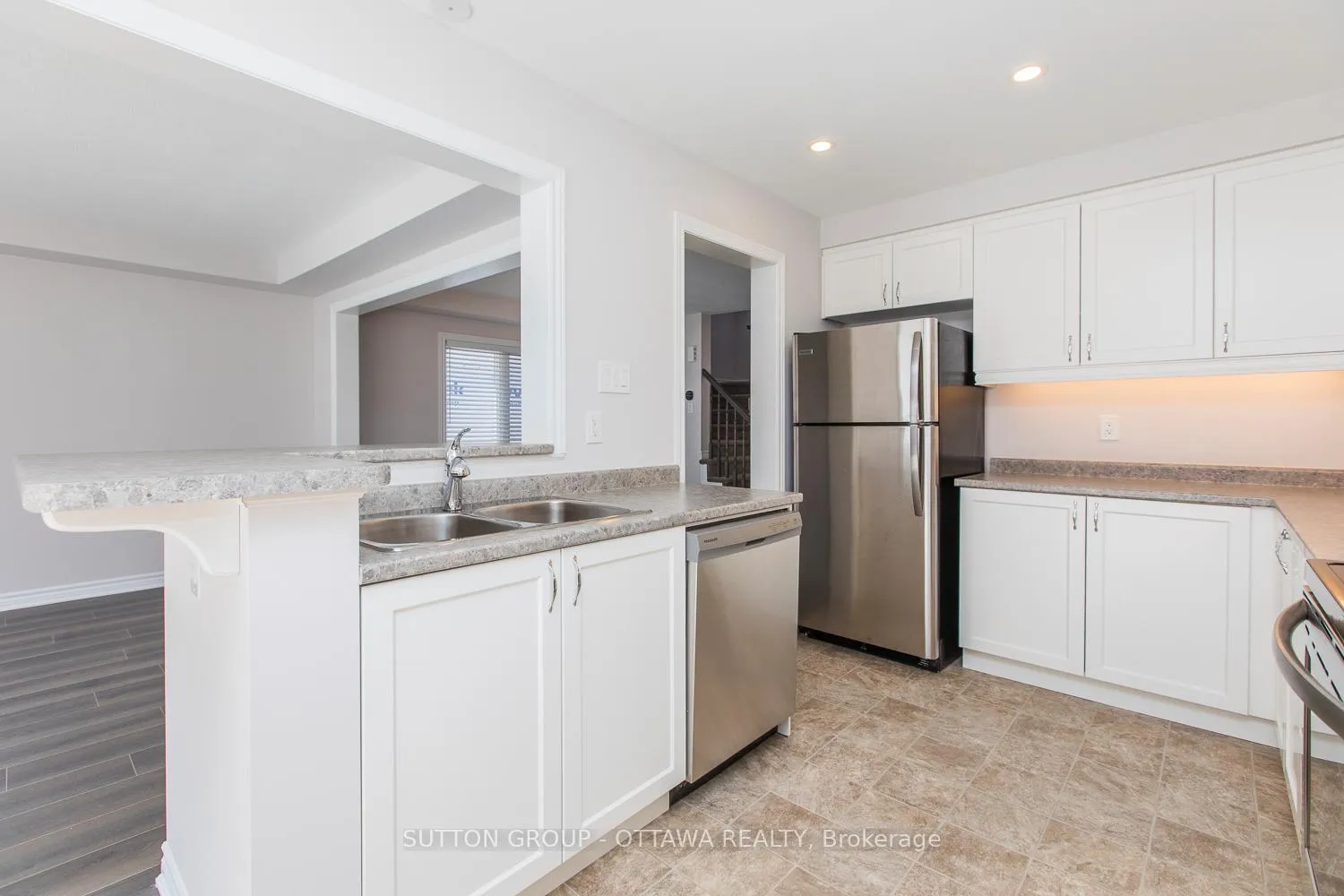Photo 11 of 3074 Freshwater Way, Ottawa, Barrhaven - Half Moon Bay — HOMEH
