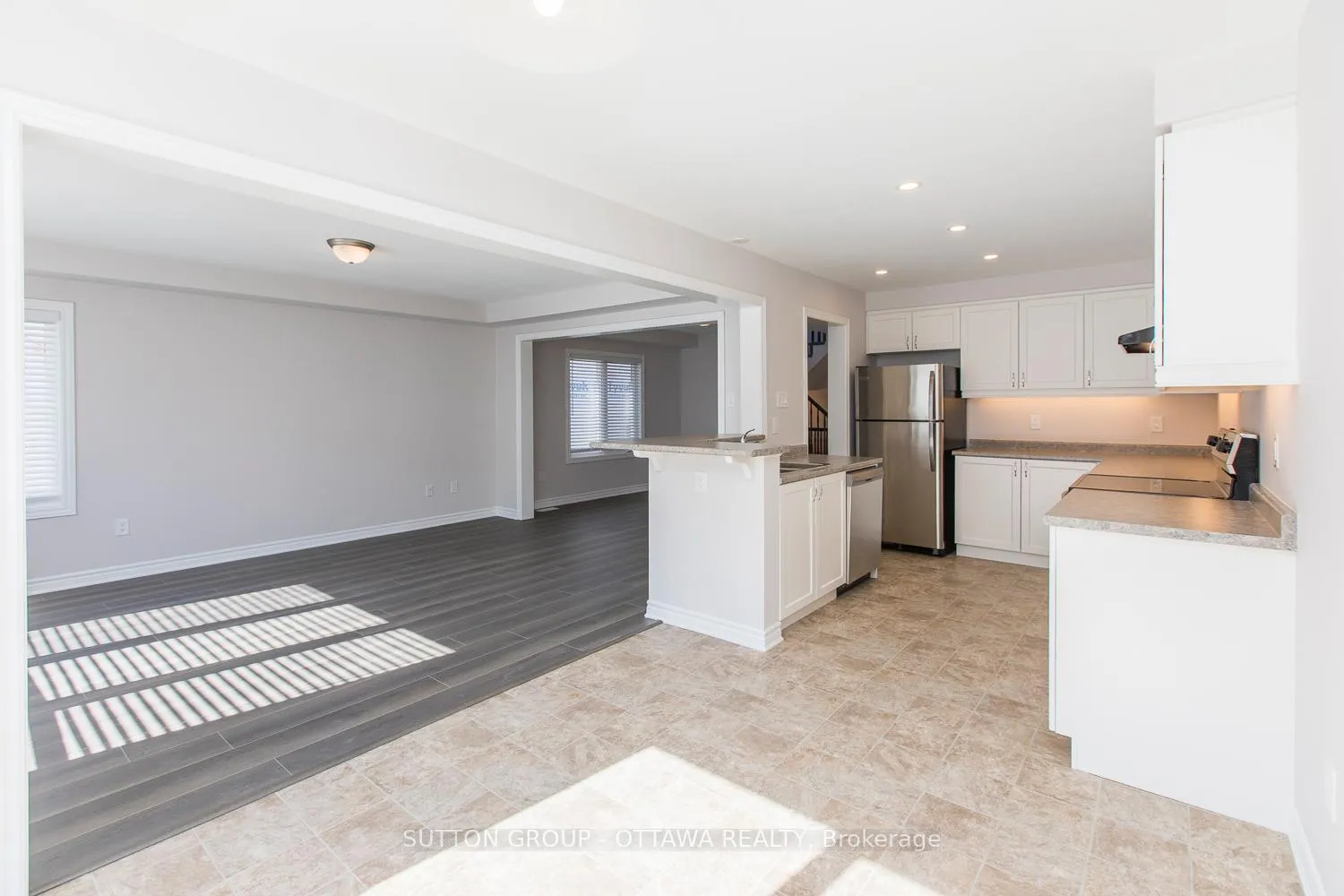 Photo 15 of 3074 Freshwater Way, Ottawa, Barrhaven - Half Moon Bay — HOMEH