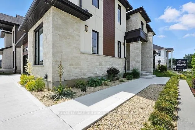 Photo 3 of 4203 Liberty Crossing, London, South V — HOMEH