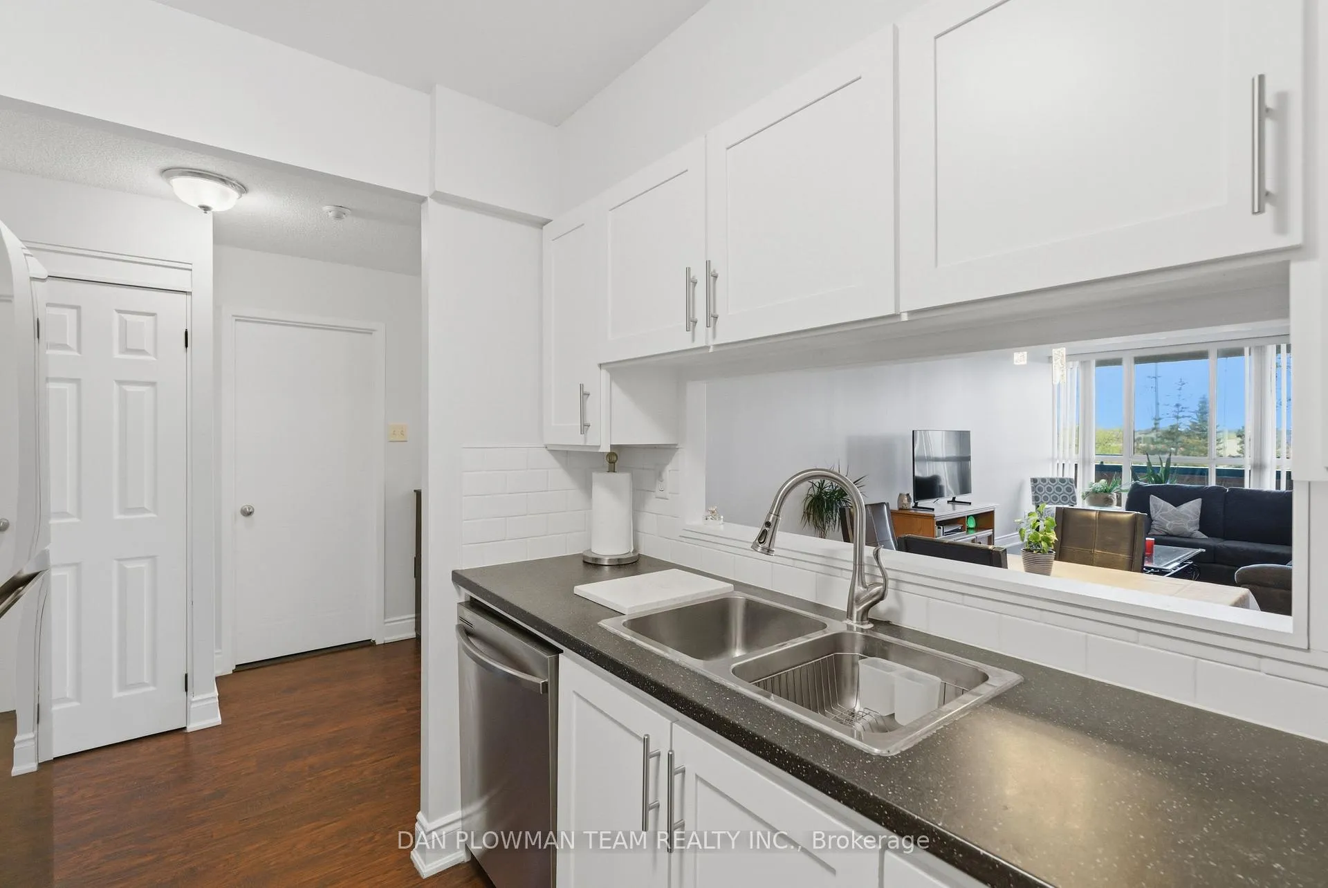 Photo 6 of Unit 314, 1665 Pickering Parkway, Pickering, Village East — HOMEH