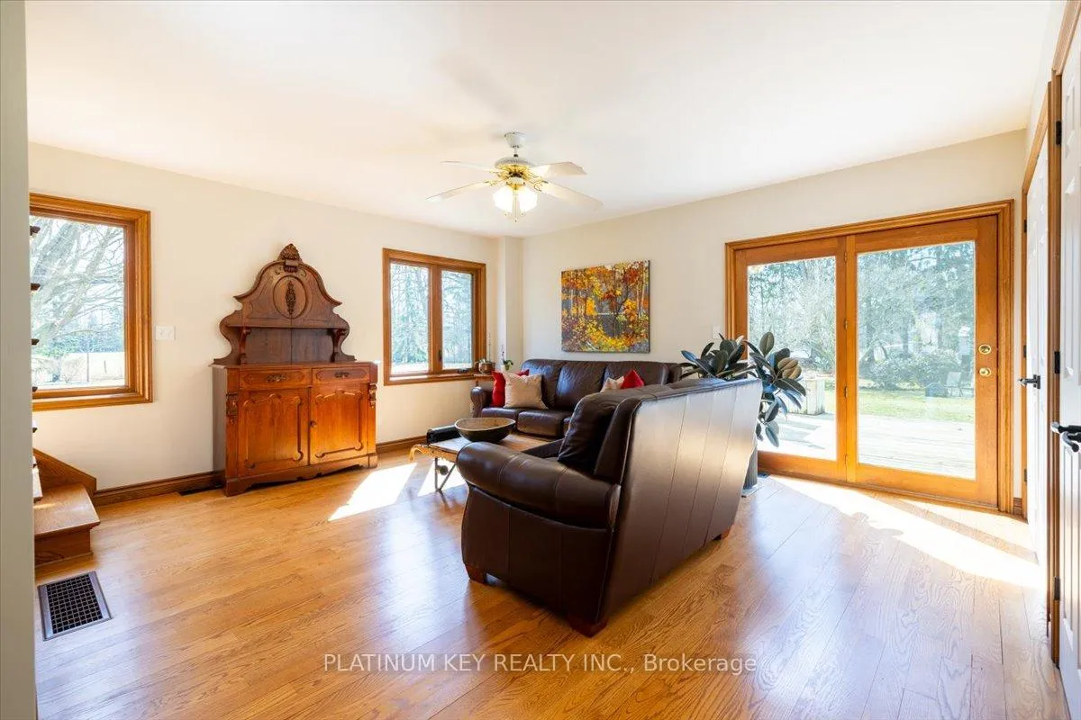 Photo 5 of 23375 McEvoy Road, Strathroy-Caradoc, Mount Brydges — HOMEH