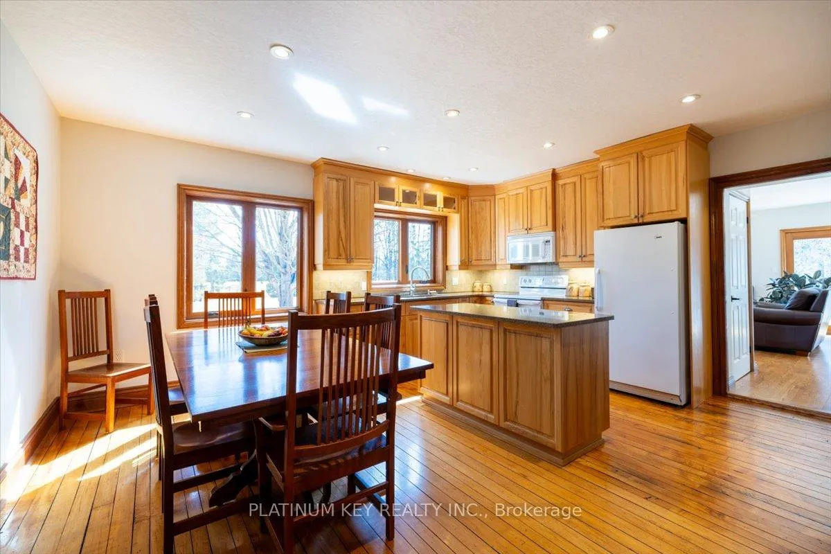 Photo 8 of 23375 McEvoy Road, Strathroy-Caradoc, Mount Brydges — HOMEH
