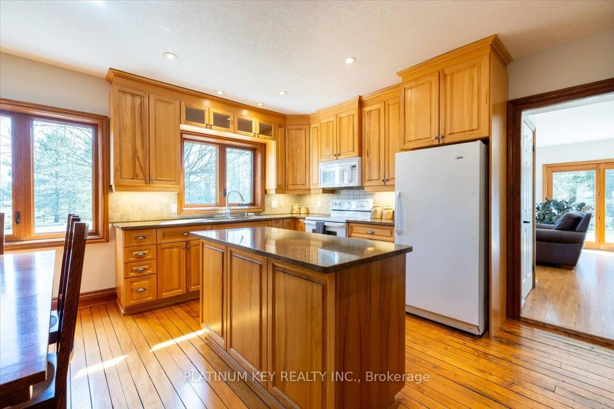 Photo 9 of 23375 McEvoy Road, Strathroy-Caradoc, Mount Brydges — HOMEH